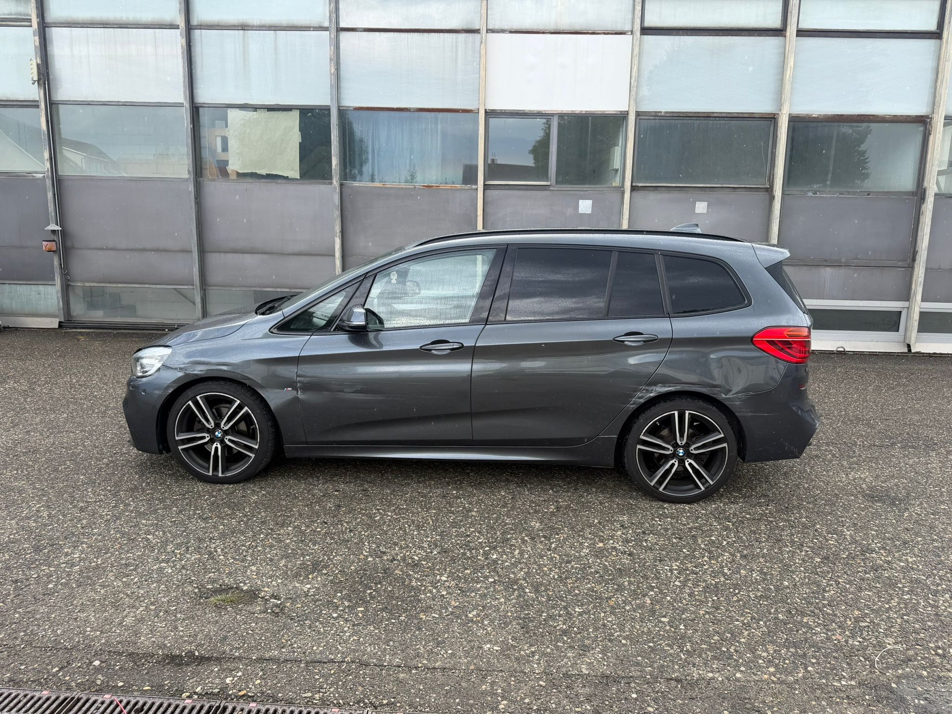 BMW 218d xDrive Gran Tourer M Sport Steptronic-image-7
