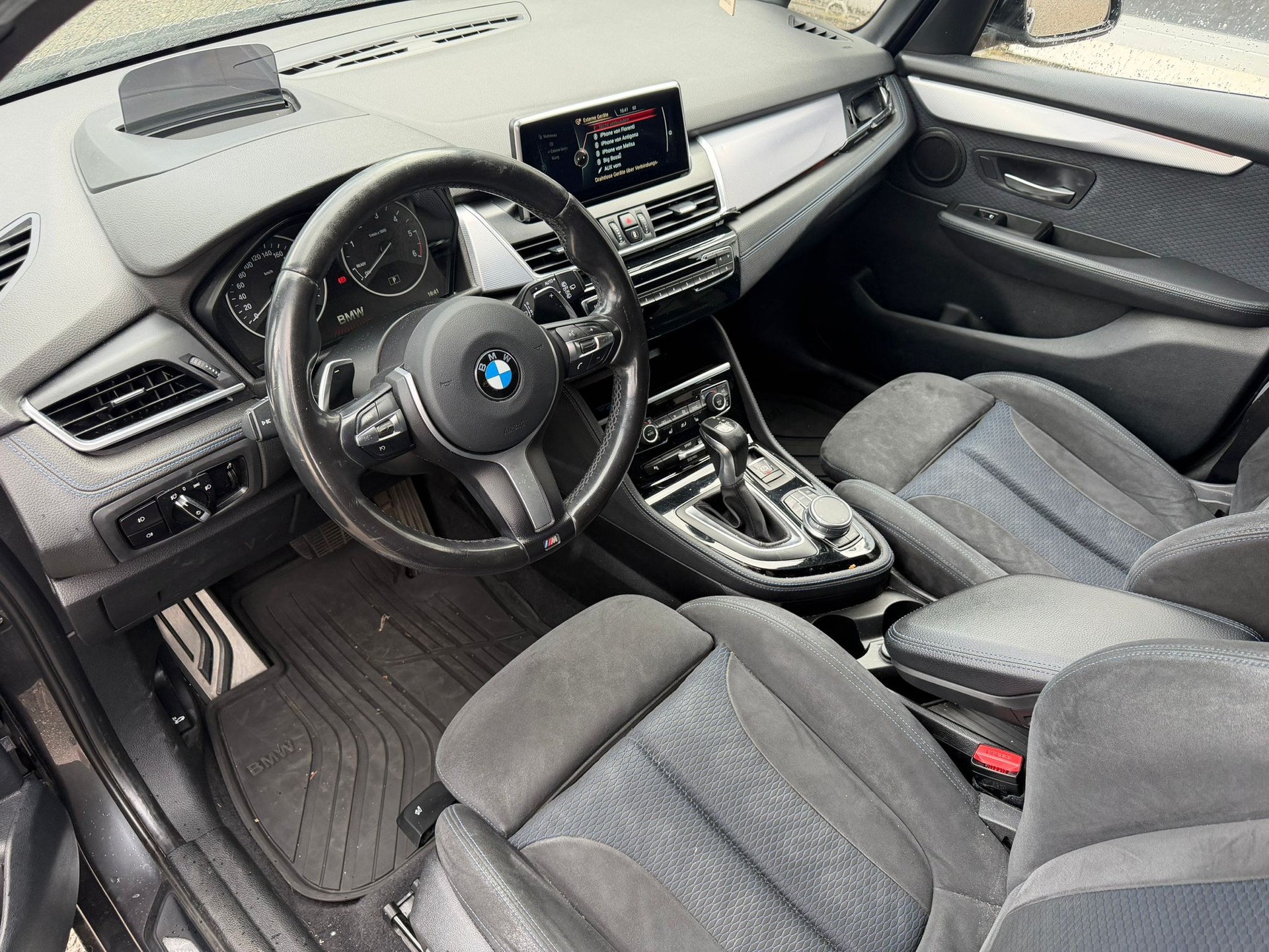 BMW 218d xDrive Gran Tourer M Sport Steptronic-image-10