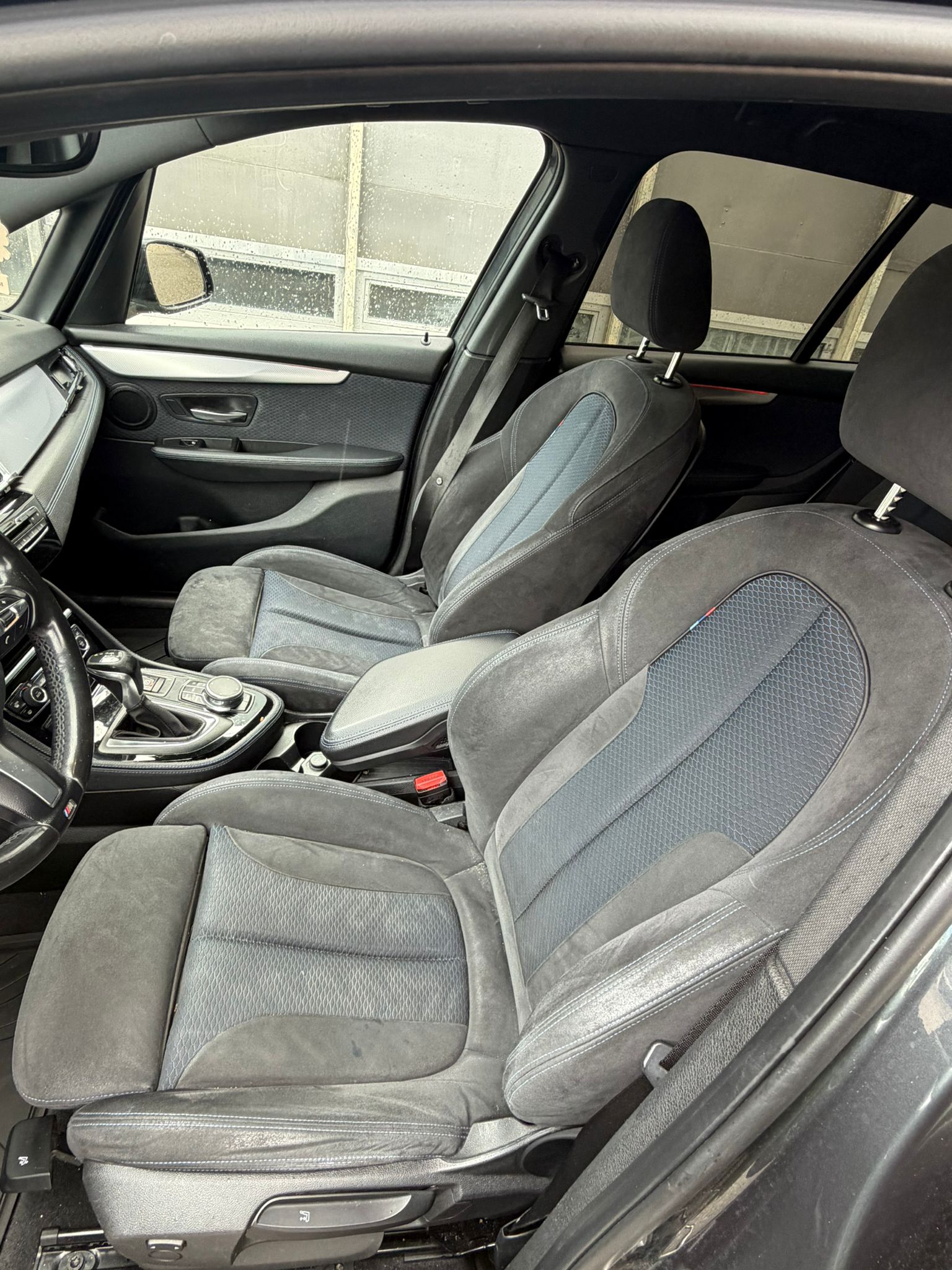BMW 218d xDrive Gran Tourer M Sport Steptronic-image-9