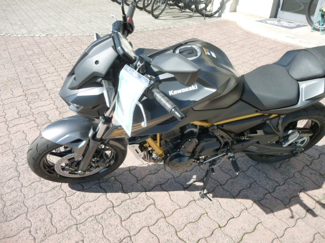 KAWASAKI Z650 S-image-3