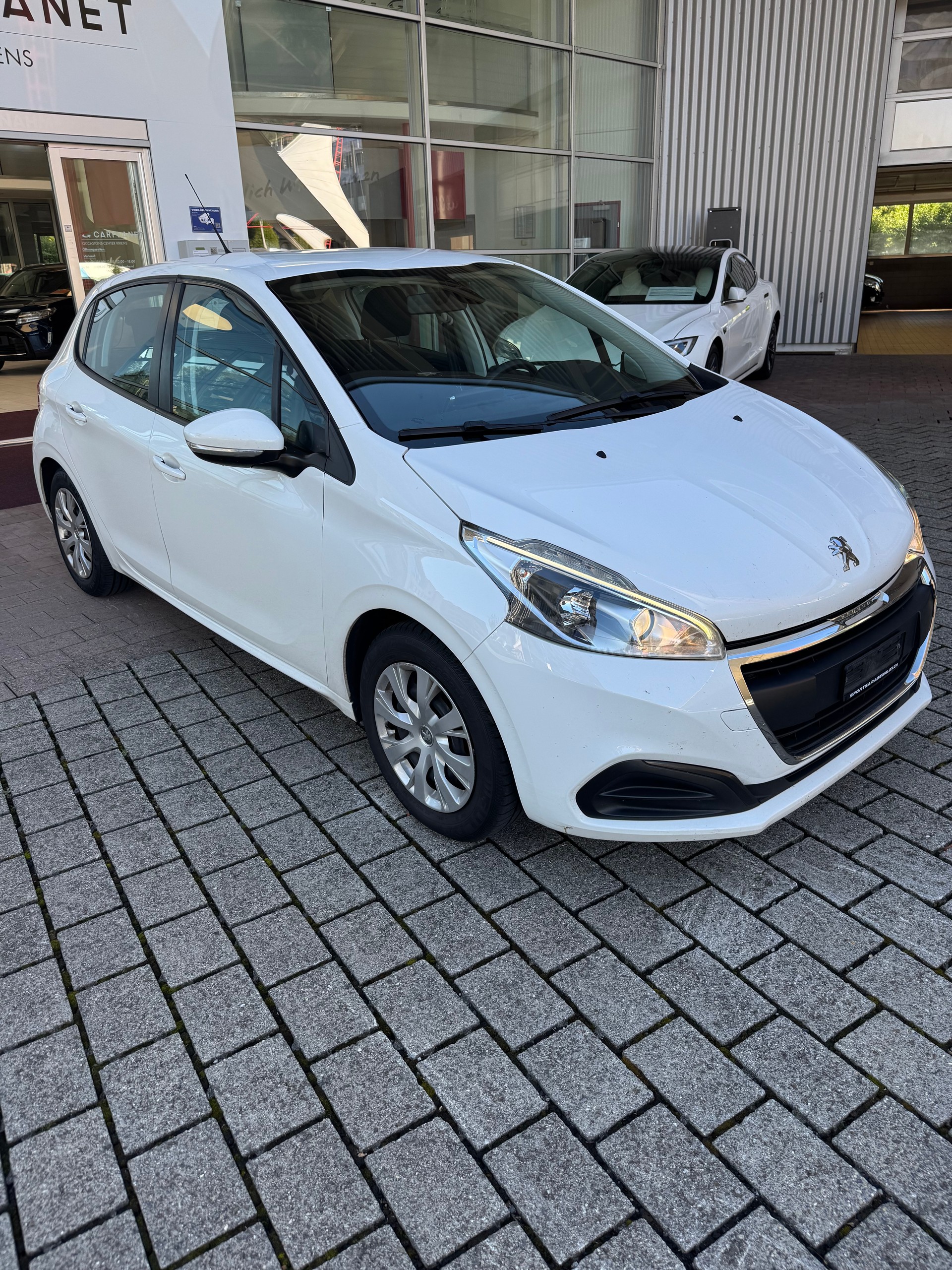 PEUGEOT 208 1.2 PureTech Access-image-4
