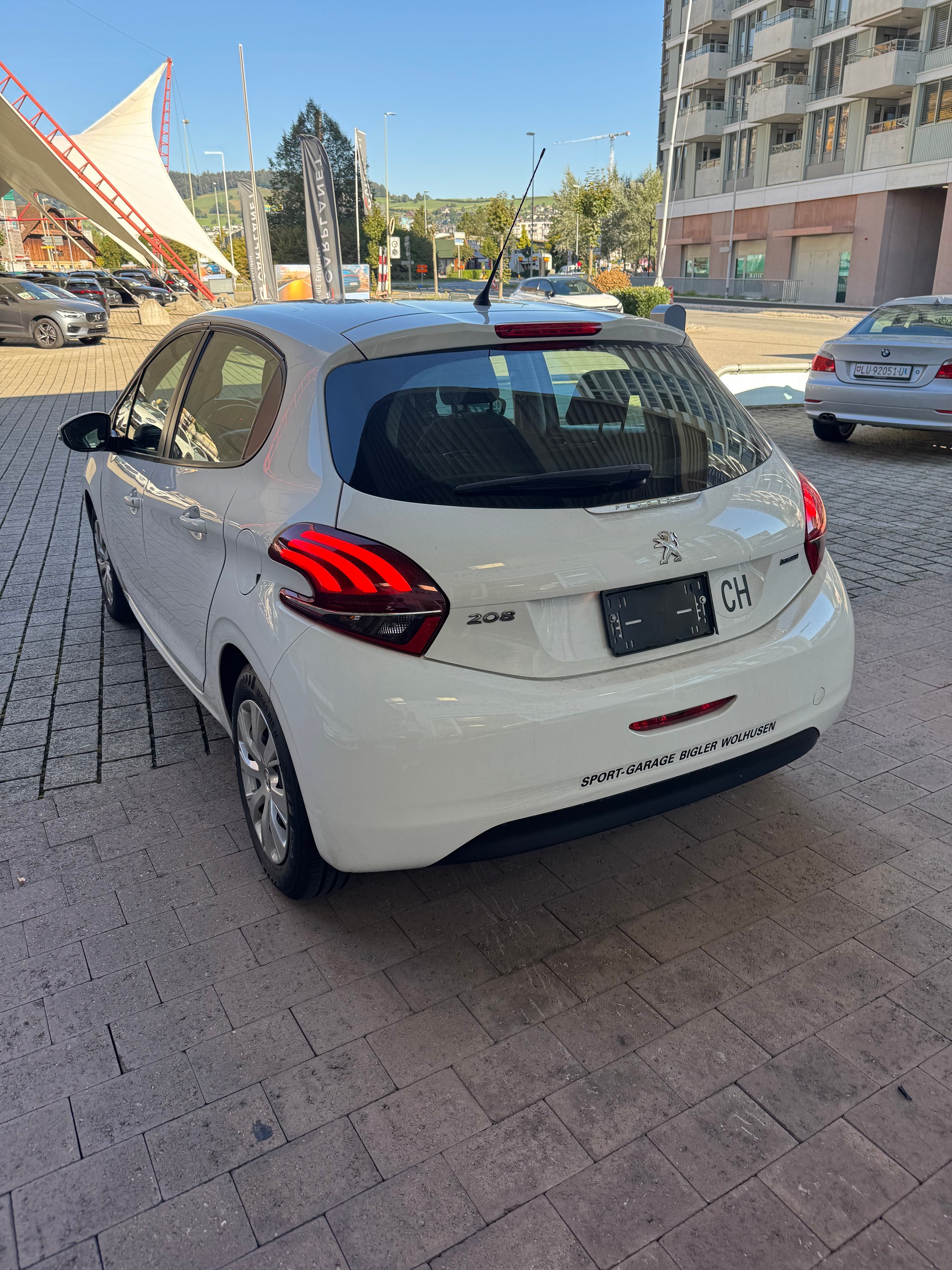 PEUGEOT 208 1.2 PureTech Access-image-2