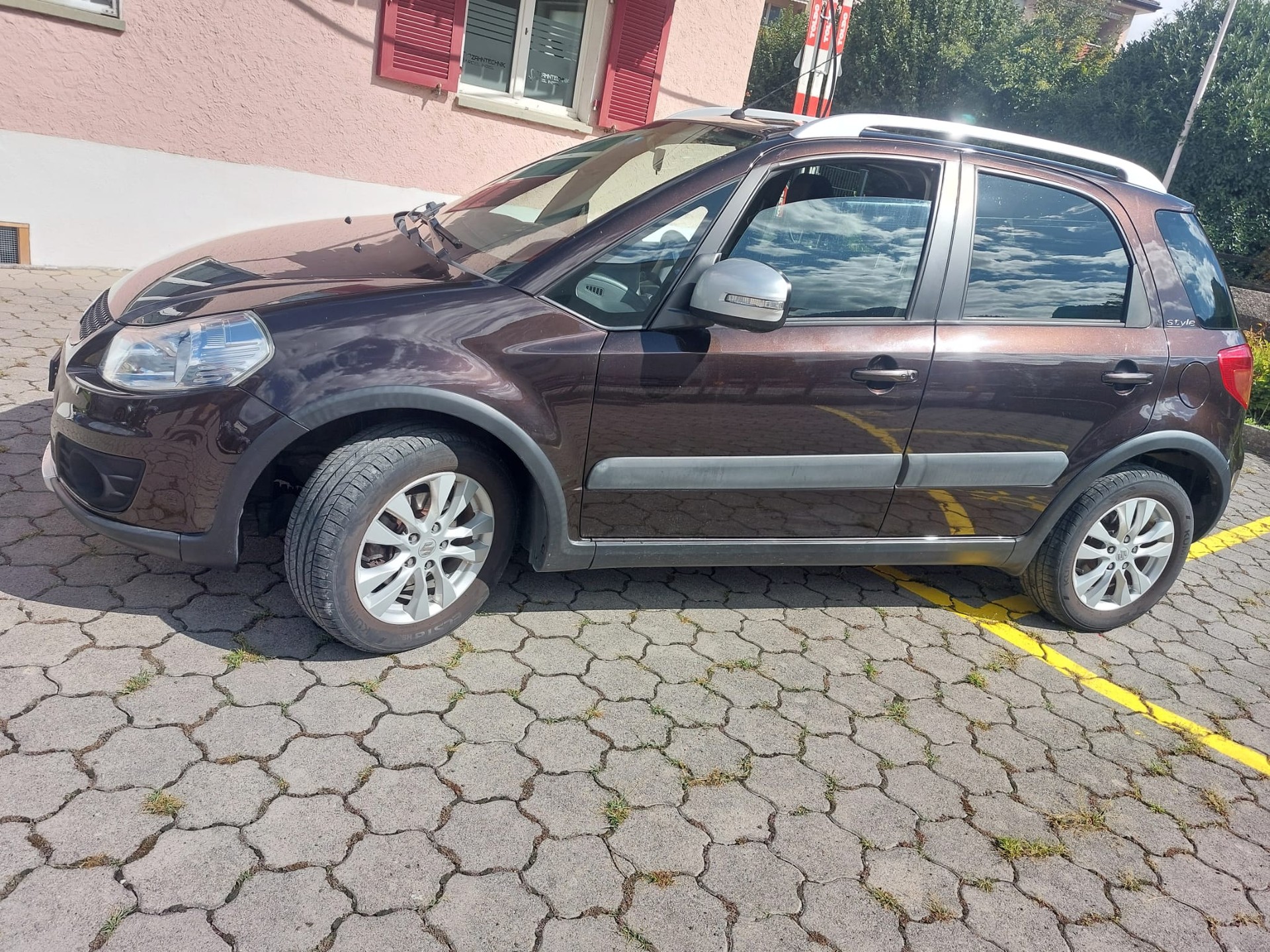 SUZUKI SX4-image-0
