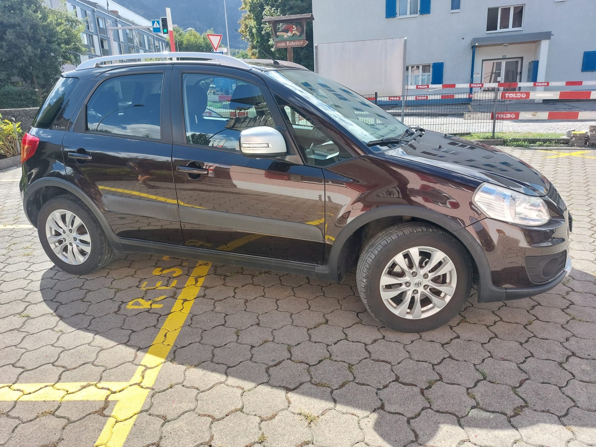 SUZUKI SX4-image-4