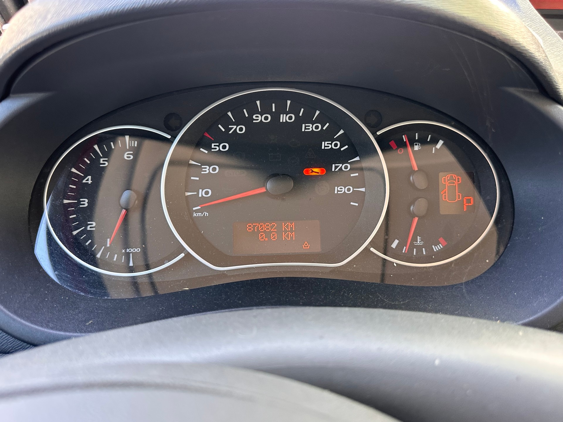 RENAULT KANGOO-image-7