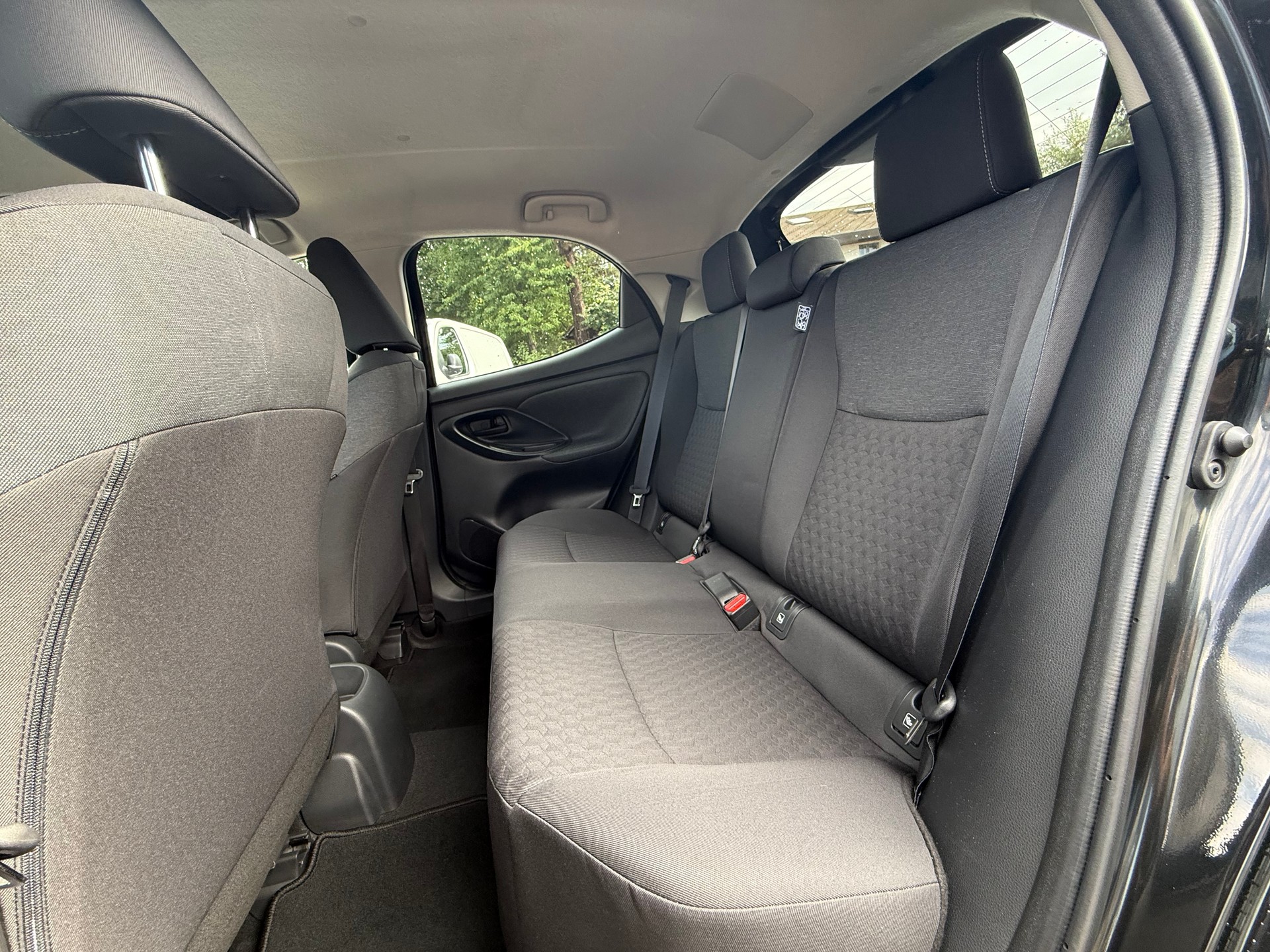 TOYOTA Yaris 1.5 Trend-image-9