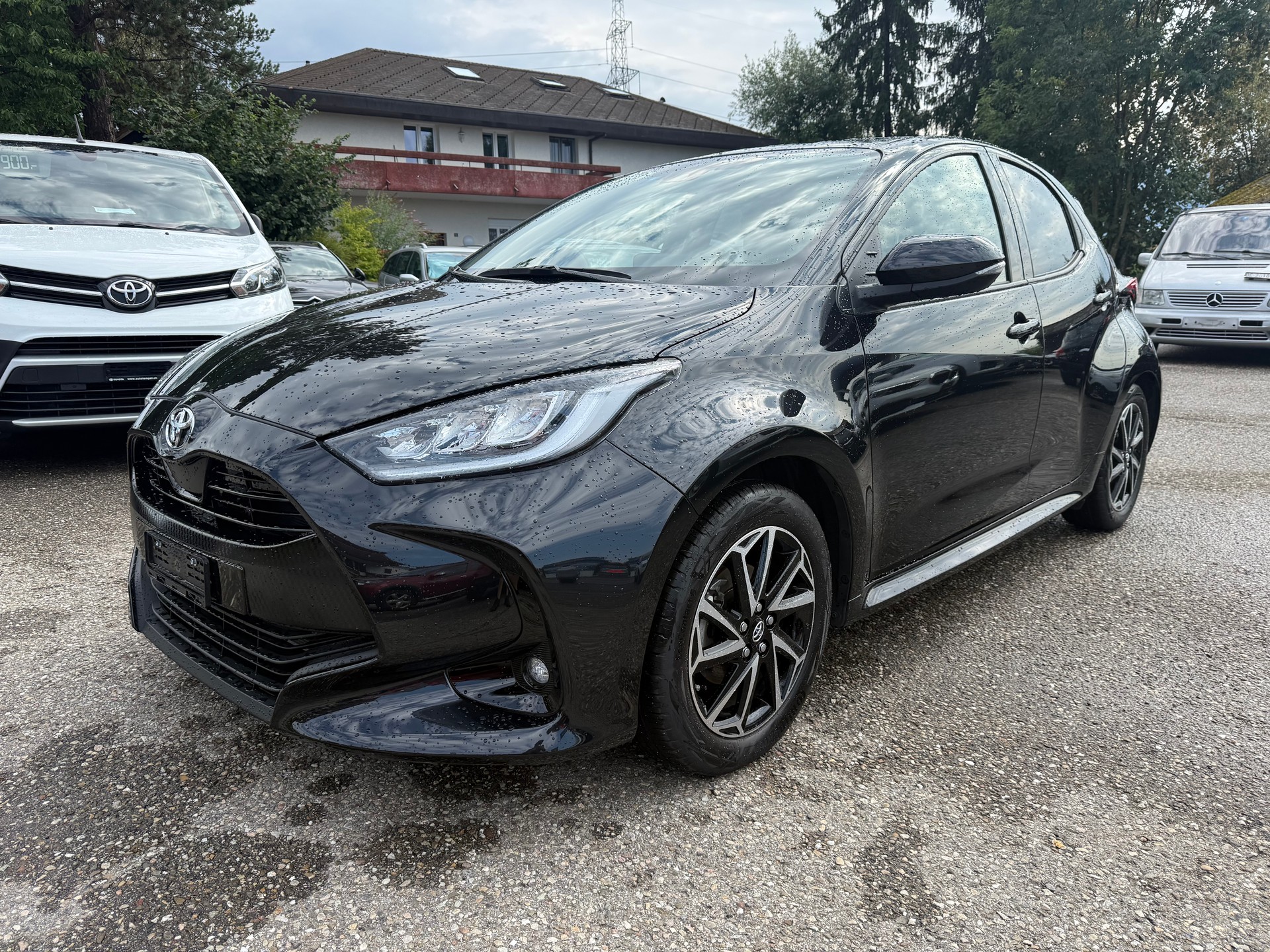 TOYOTA Yaris 1.5 Trend-image-0