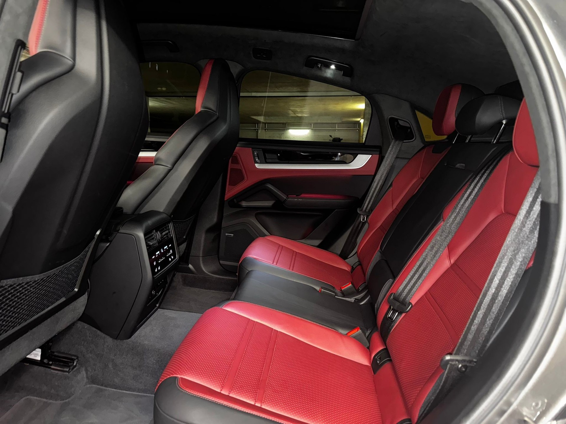 PORSCHE Cayenne Coupé Tiptronic-image-14