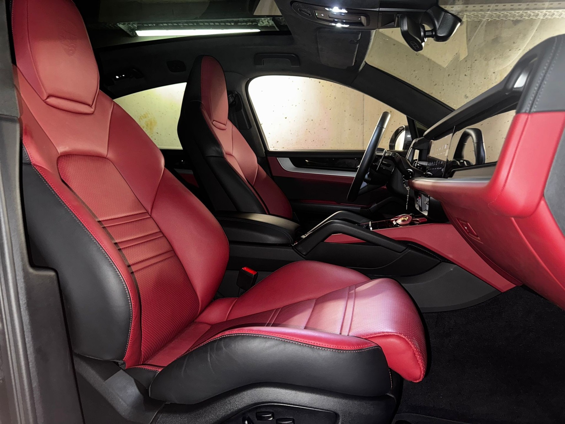 PORSCHE Cayenne Coupé Tiptronic-image-13