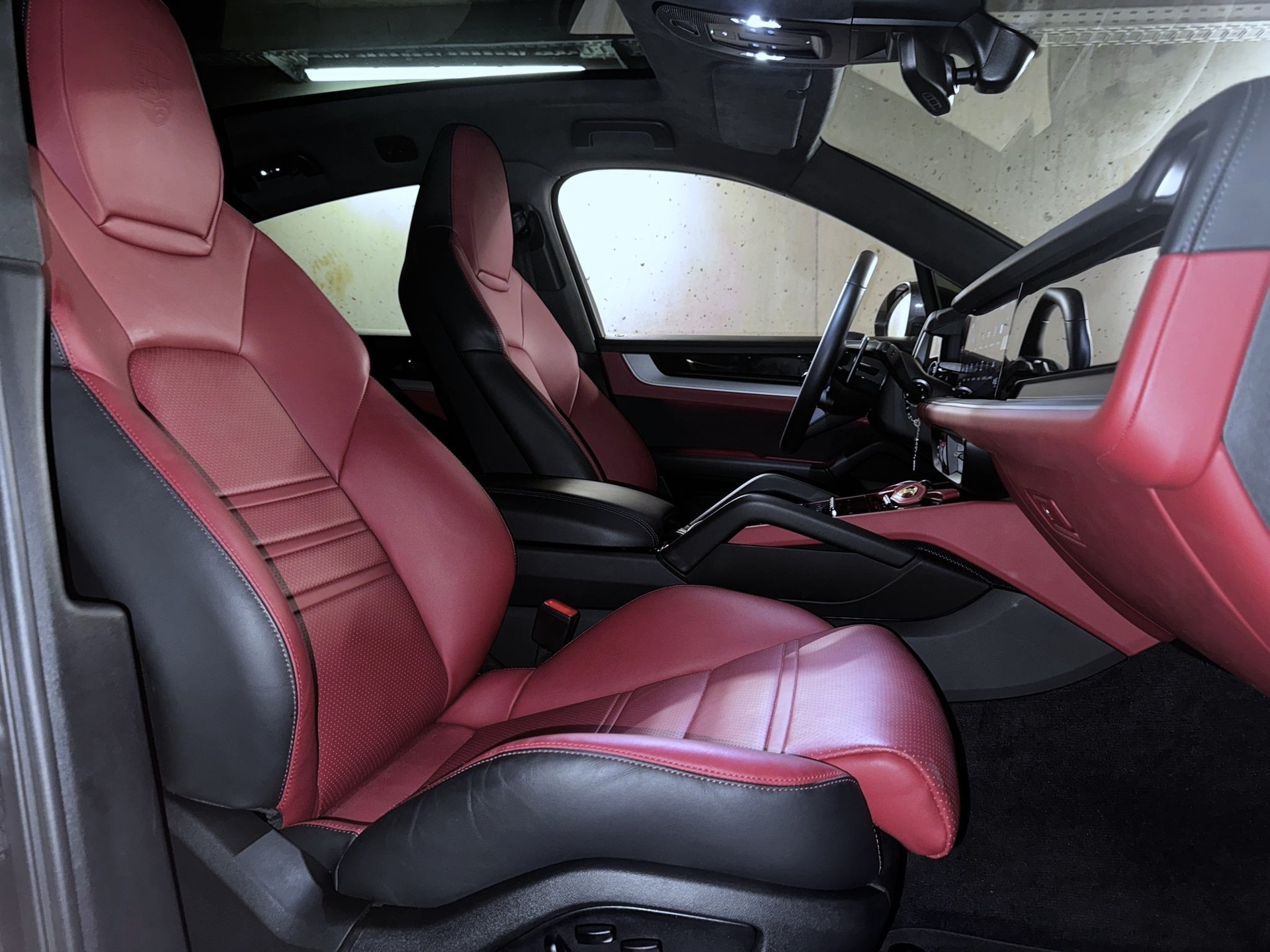 PORSCHE Cayenne Coupé Tiptronic-image-13