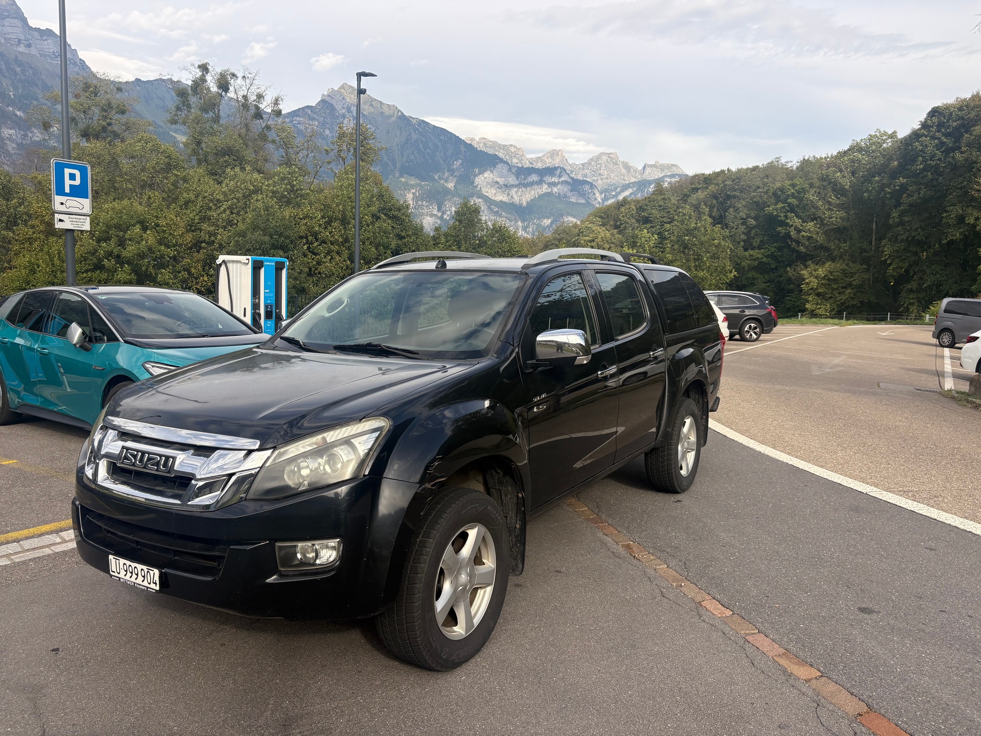 ISUZU D-MAX 2.5 Crew Cab Solar 4x4-image-4