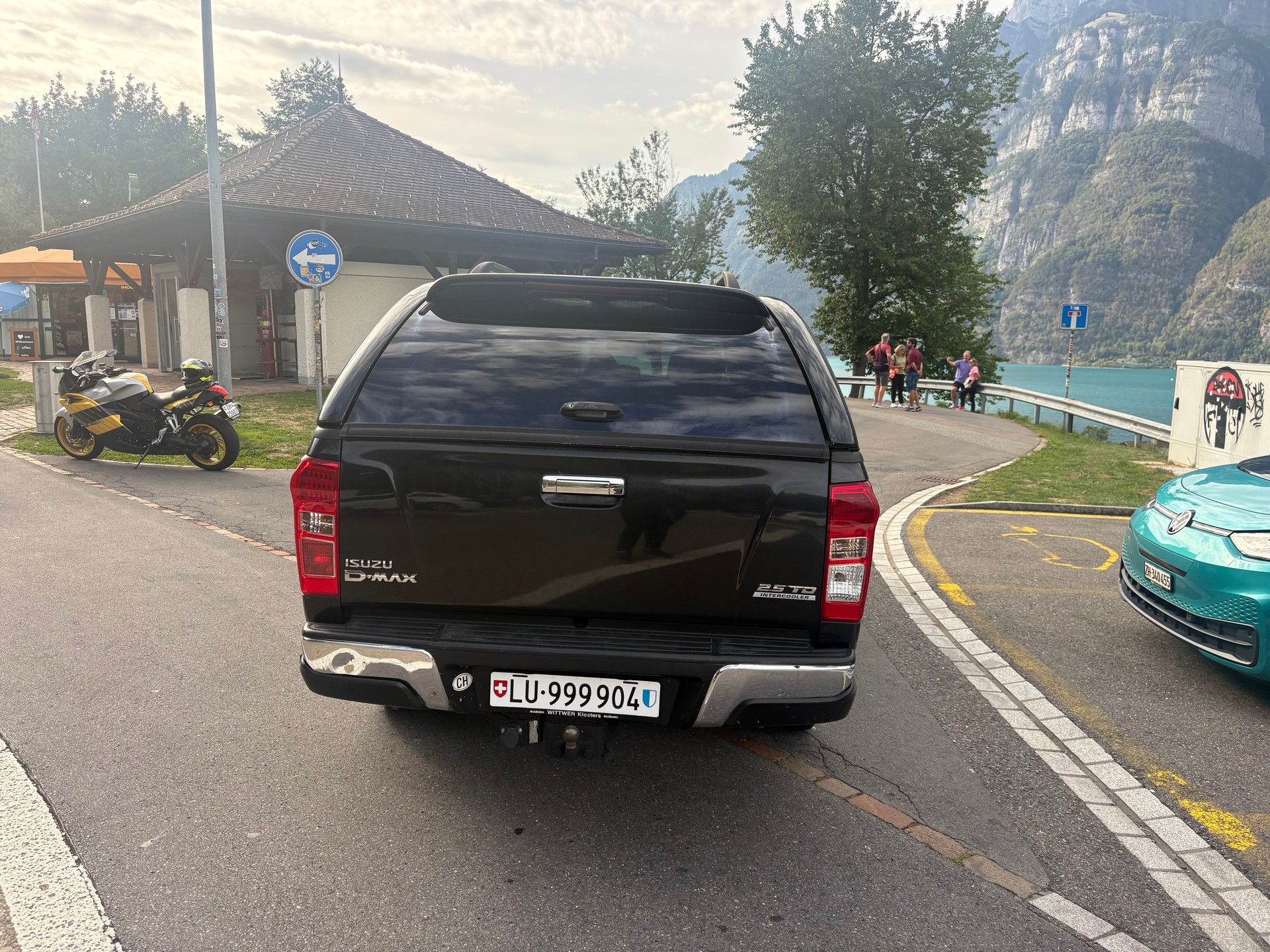 ISUZU D-MAX 2.5 Crew Cab Solar 4x4-image-5