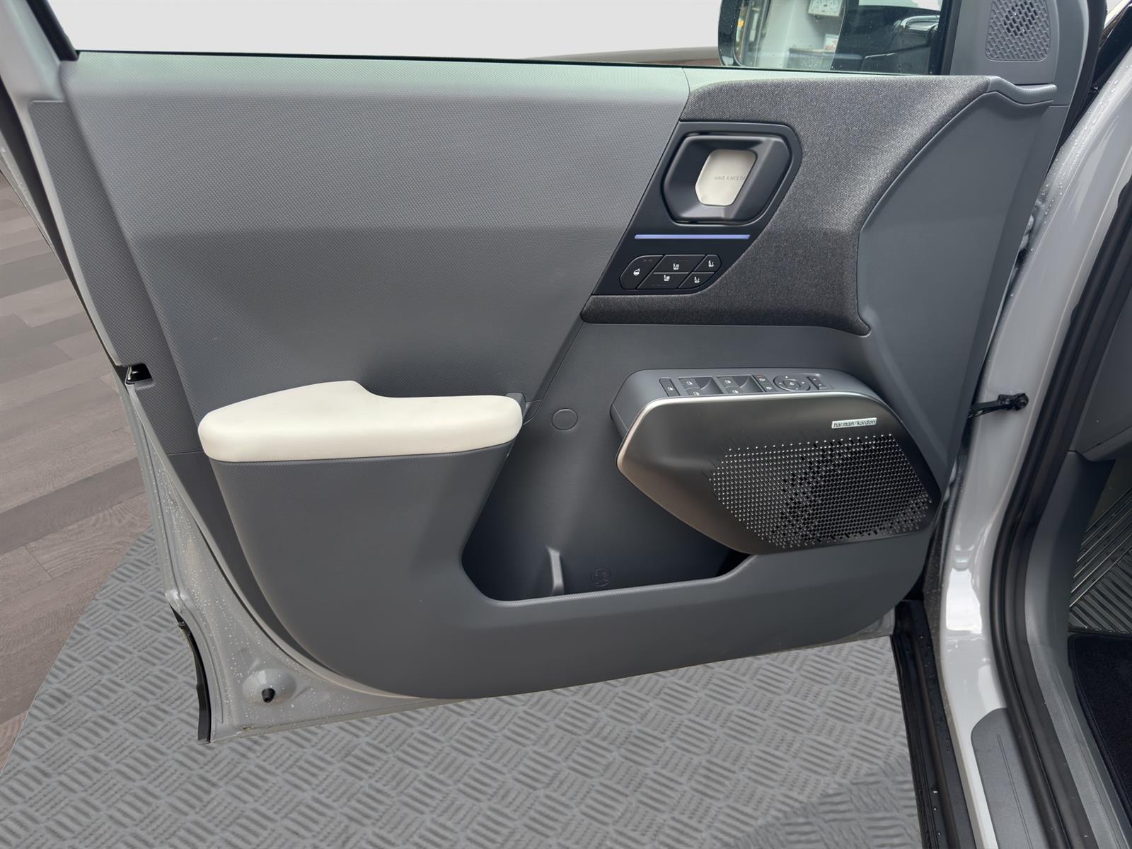 KIA EV2 61 kWh GT-Line 4P-image-7