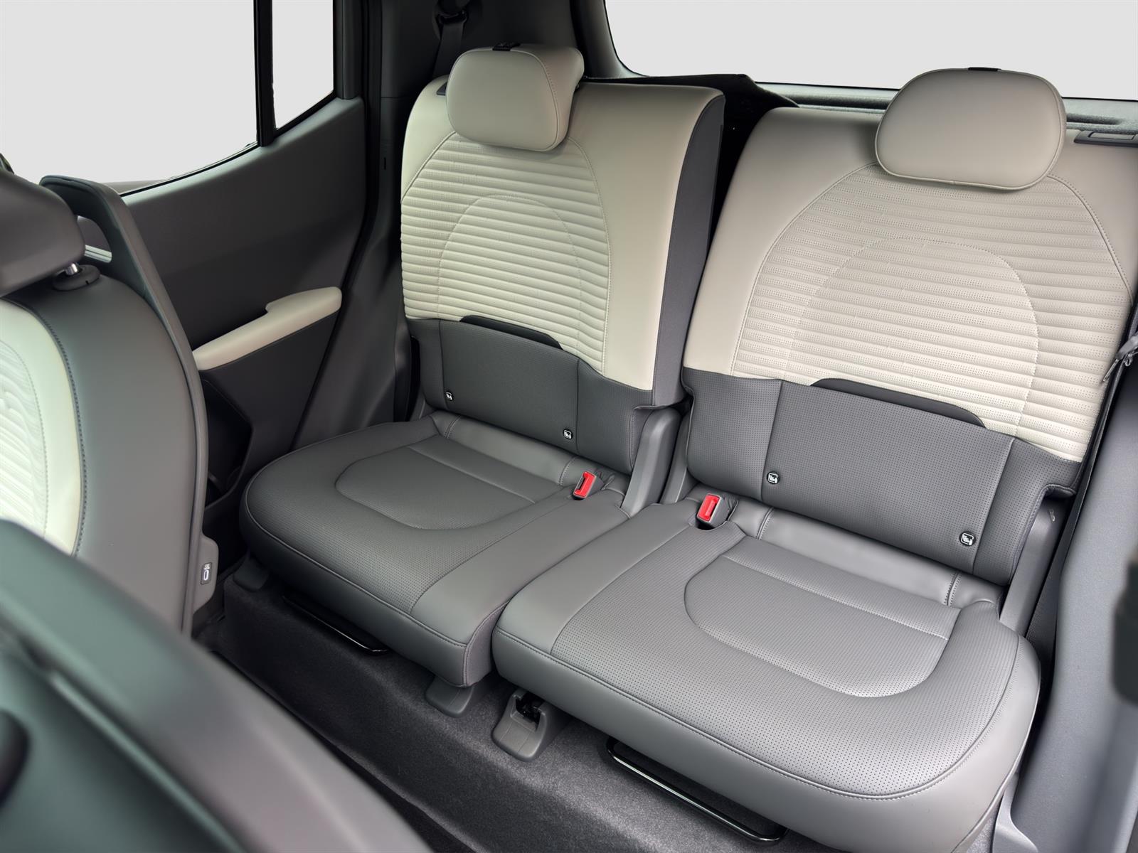 KIA EV2 61 kWh GT-Line 4P-image-5
