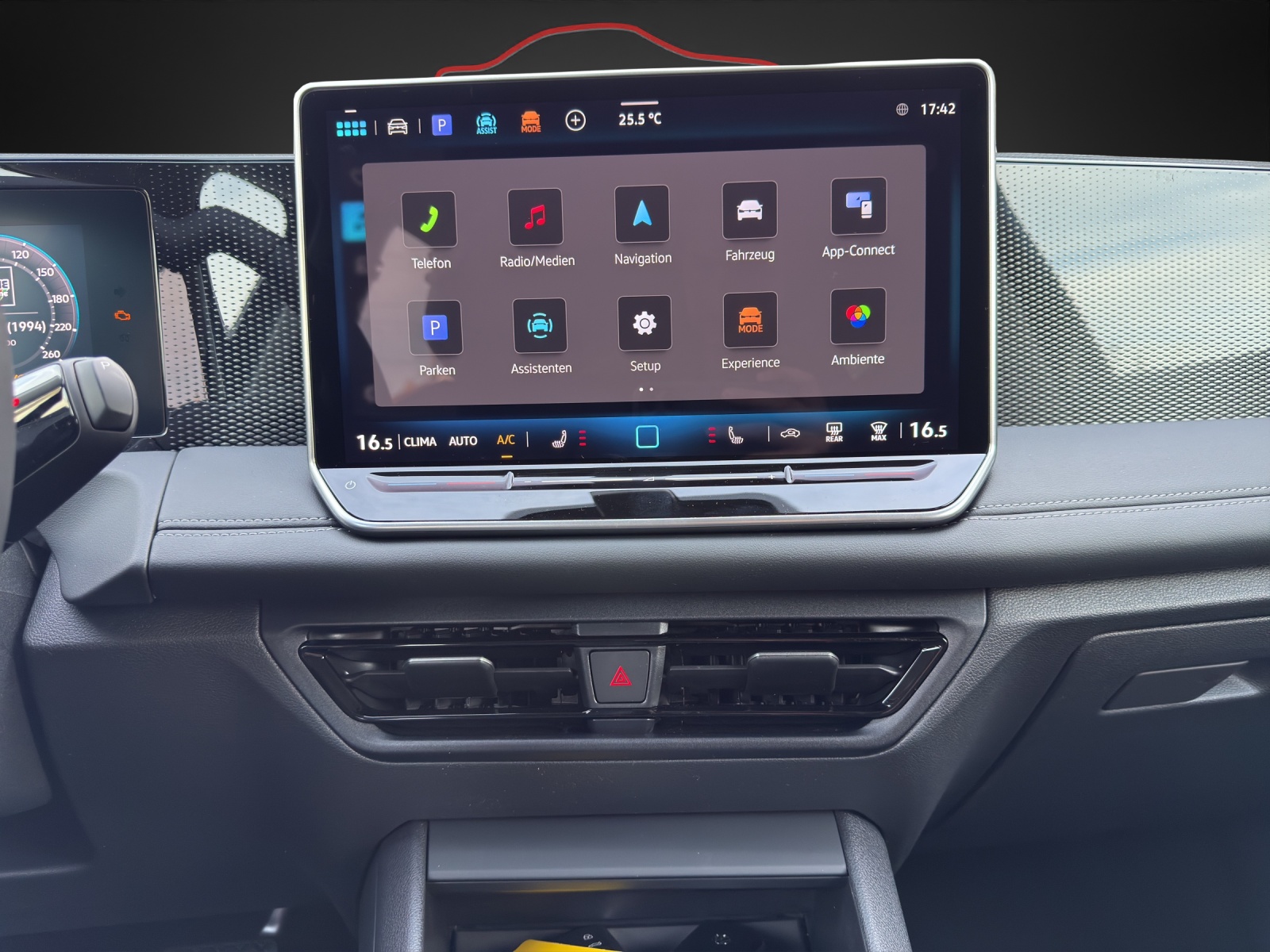VW Tiguan 1.5 TSI evo2 mHEV Life DSG-image-12