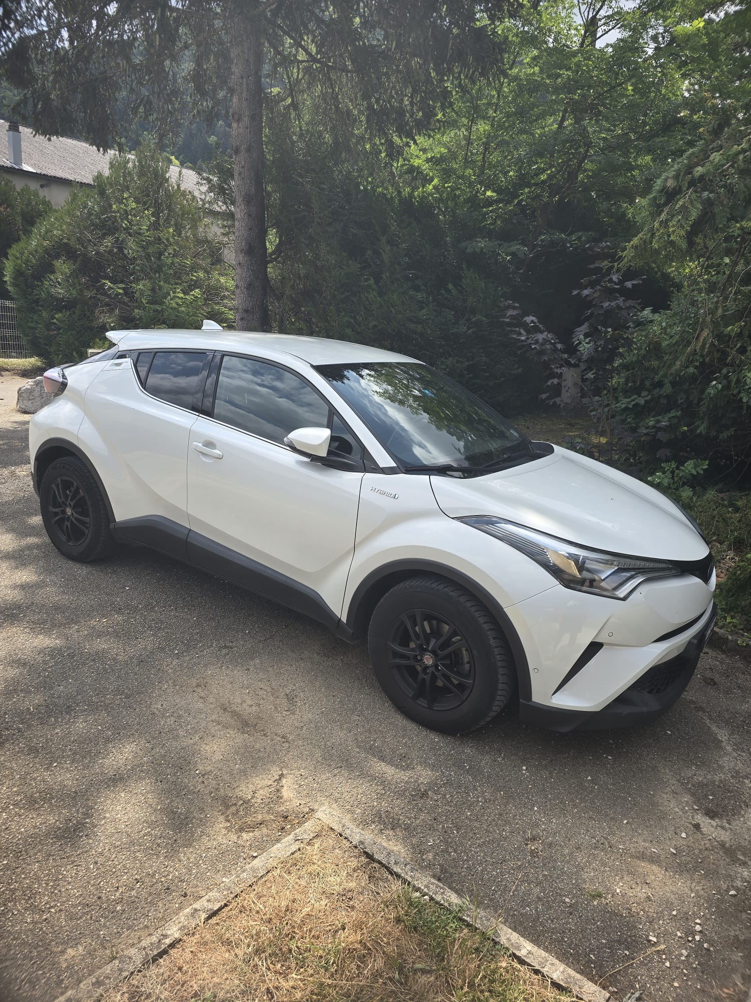 TOYOTA C-HR 1.8 HSD Limited CVT-image-2