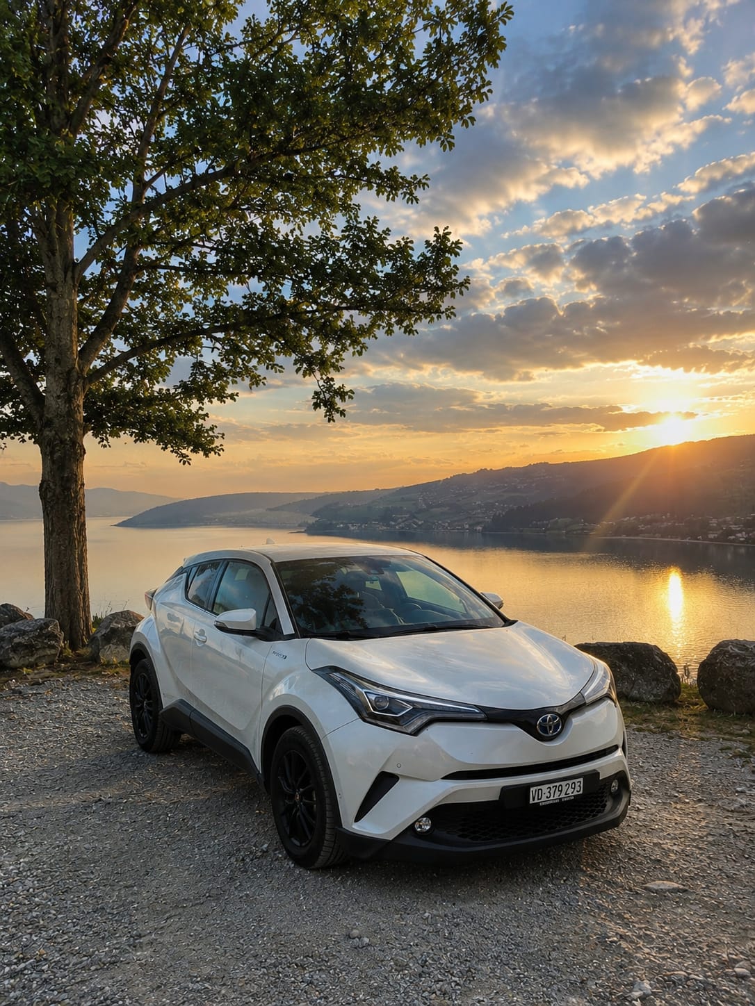 TOYOTA C-HR 1.8 HSD Limited CVT-image-0