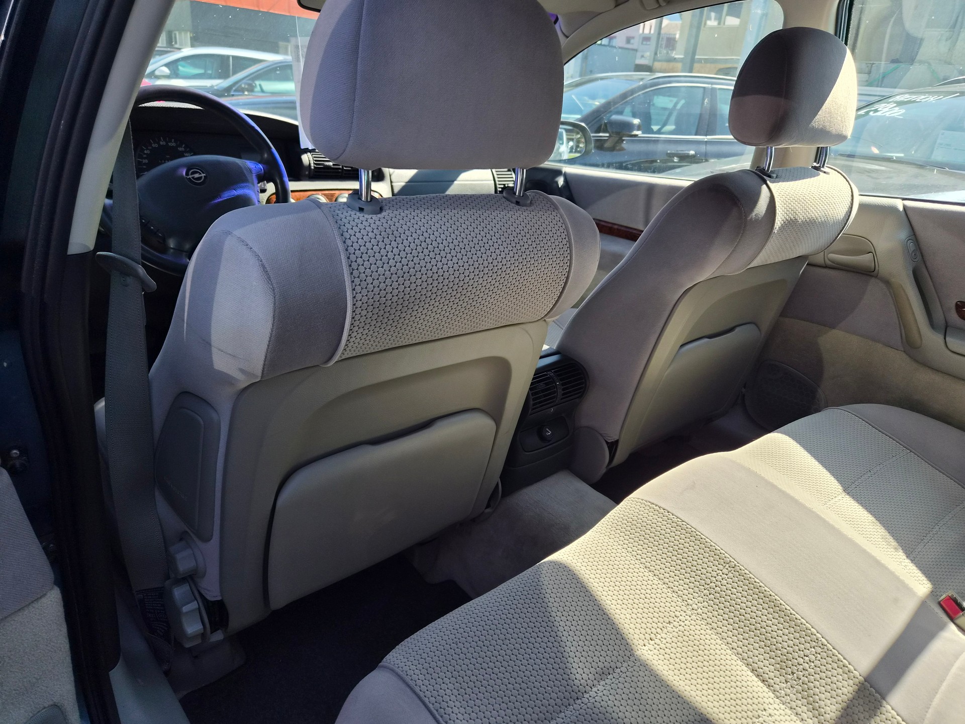 OPEL Omega 2.0i 16V CD-image-8