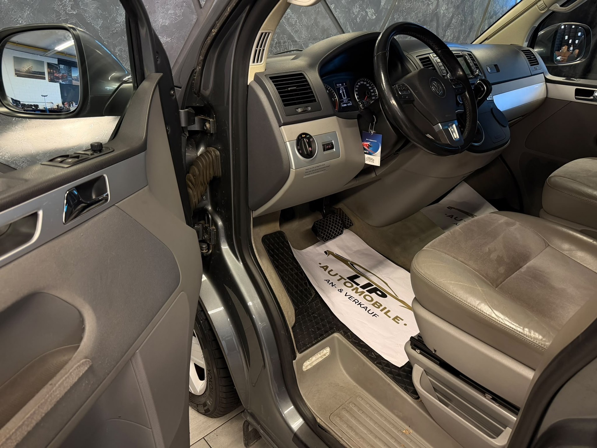 VW T5 California 2.0 Bi-TDI Comfortline 4Motion DSG-image-16