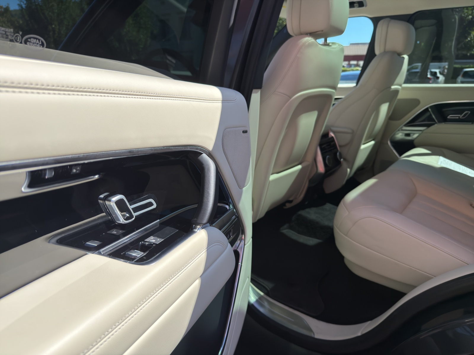LAND ROVER Range Rover P460e Si6 PHEV SE Automatic-image-17