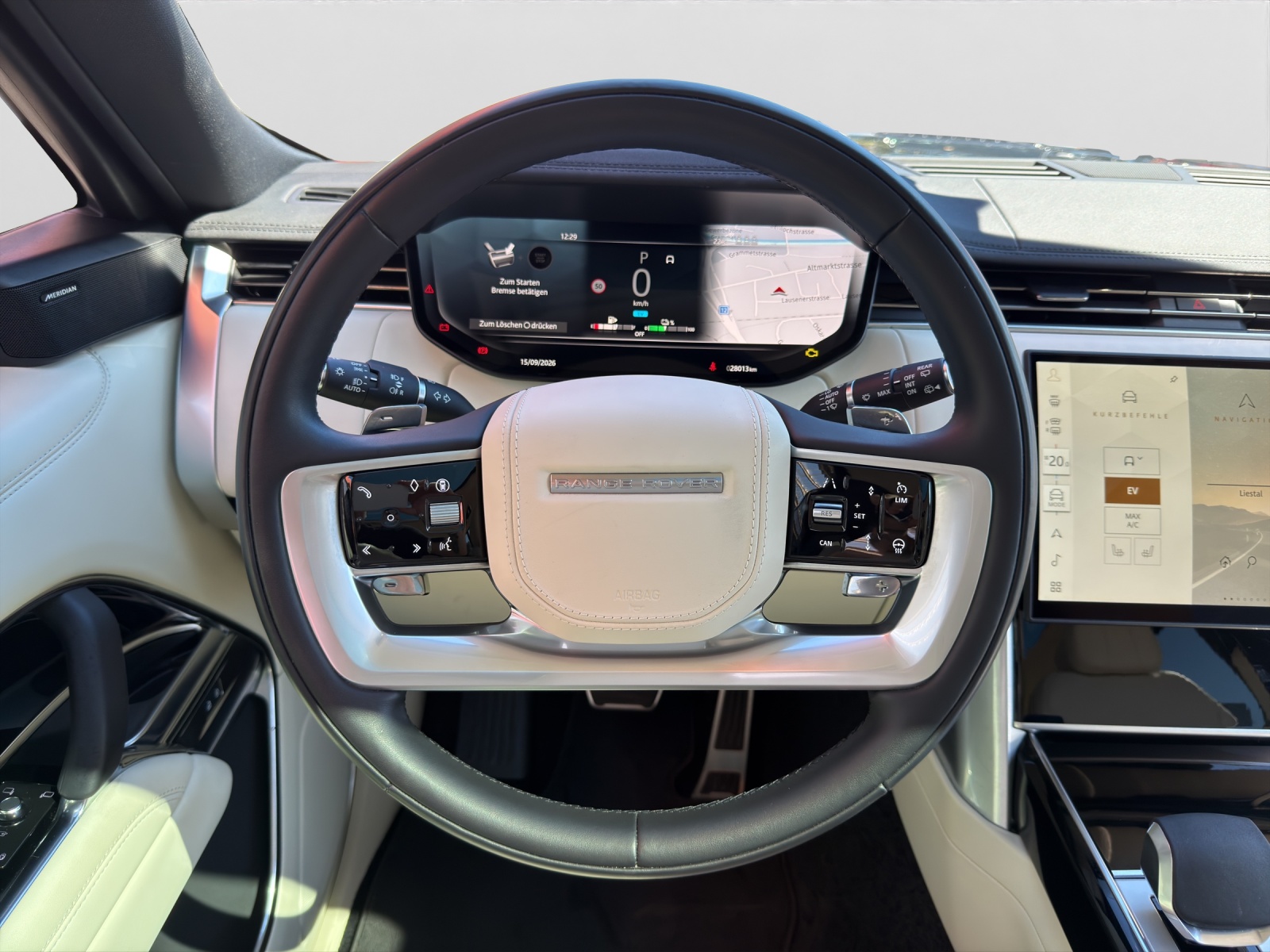 LAND ROVER Range Rover P460e Si6 PHEV SE Automatic-image-13