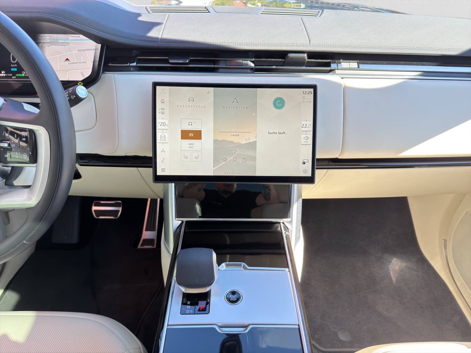 LAND ROVER Range Rover P460e Si6 PHEV SE Automatic-image-12