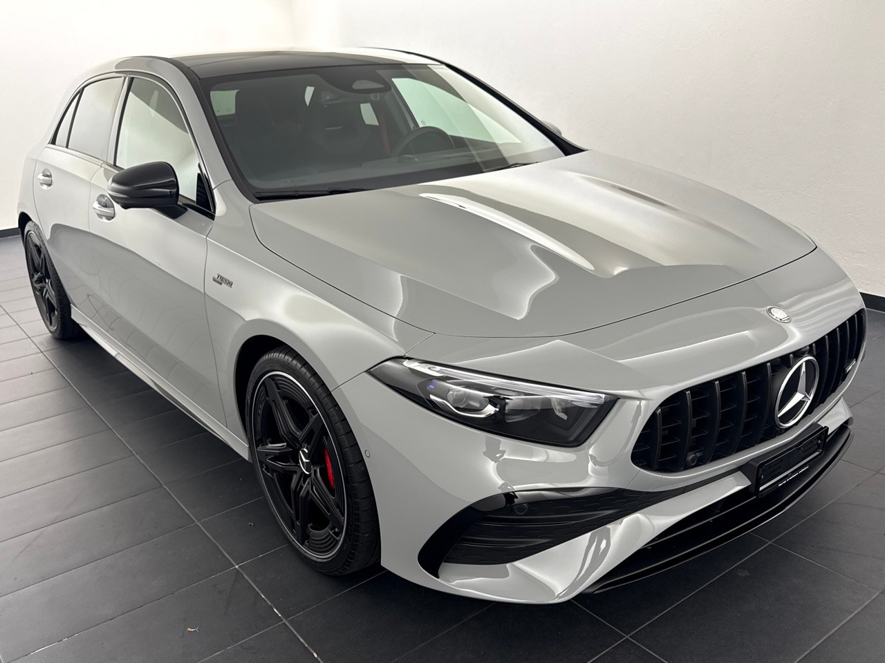 MERCEDES-BENZ A AMG 35 4Matic 8G-DCT ''CH-Auslieferung''-image-3