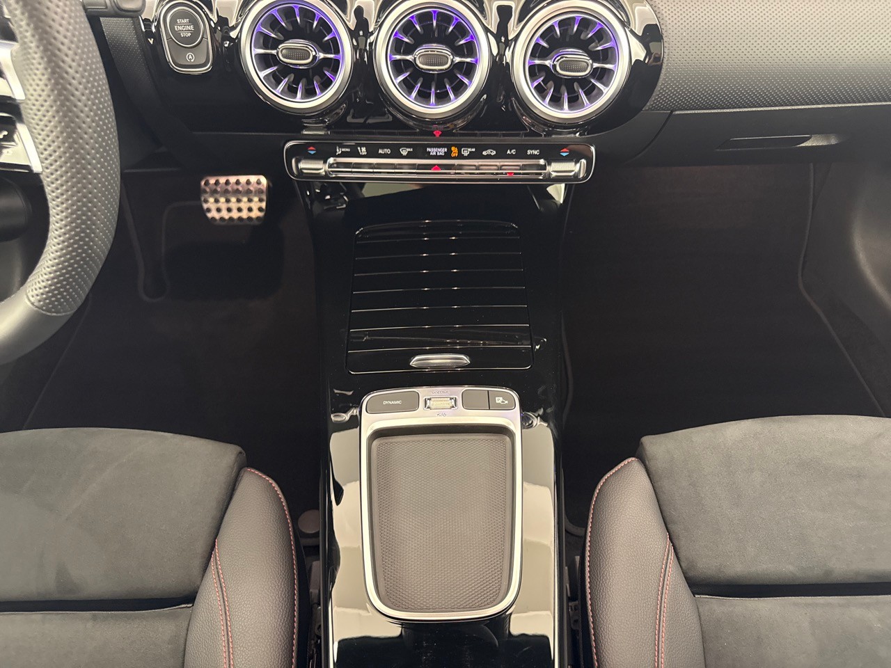 MERCEDES-BENZ A AMG 35 4Matic 8G-DCT ''CH-Auslieferung''-image-13