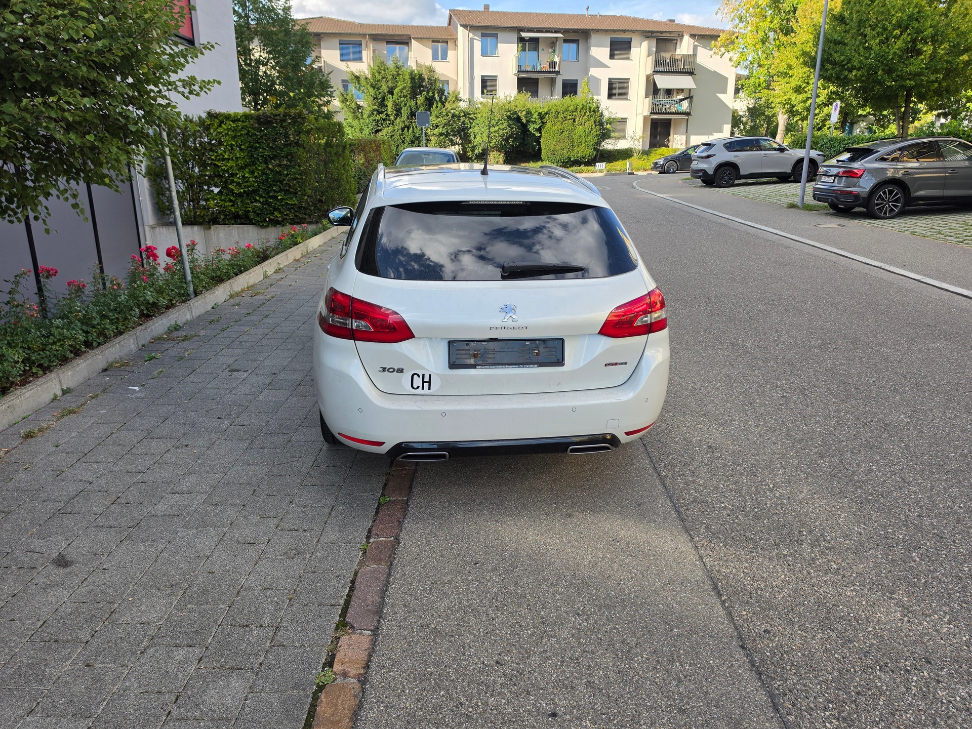 PEUGEOT 308 SW 1.2 THP Business-image-7
