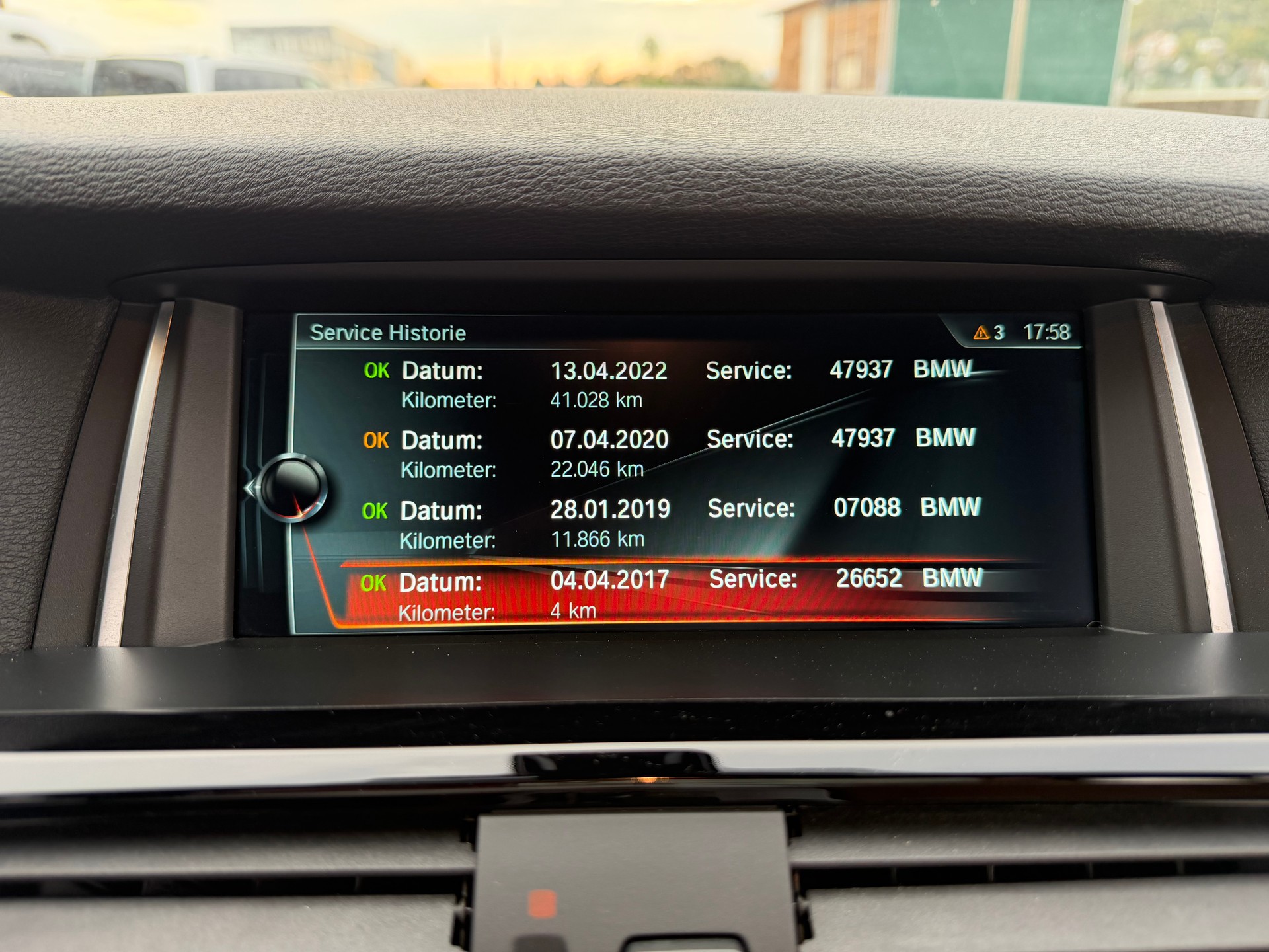 BMW X4 30d xDrive SAG M-Paket-image-25