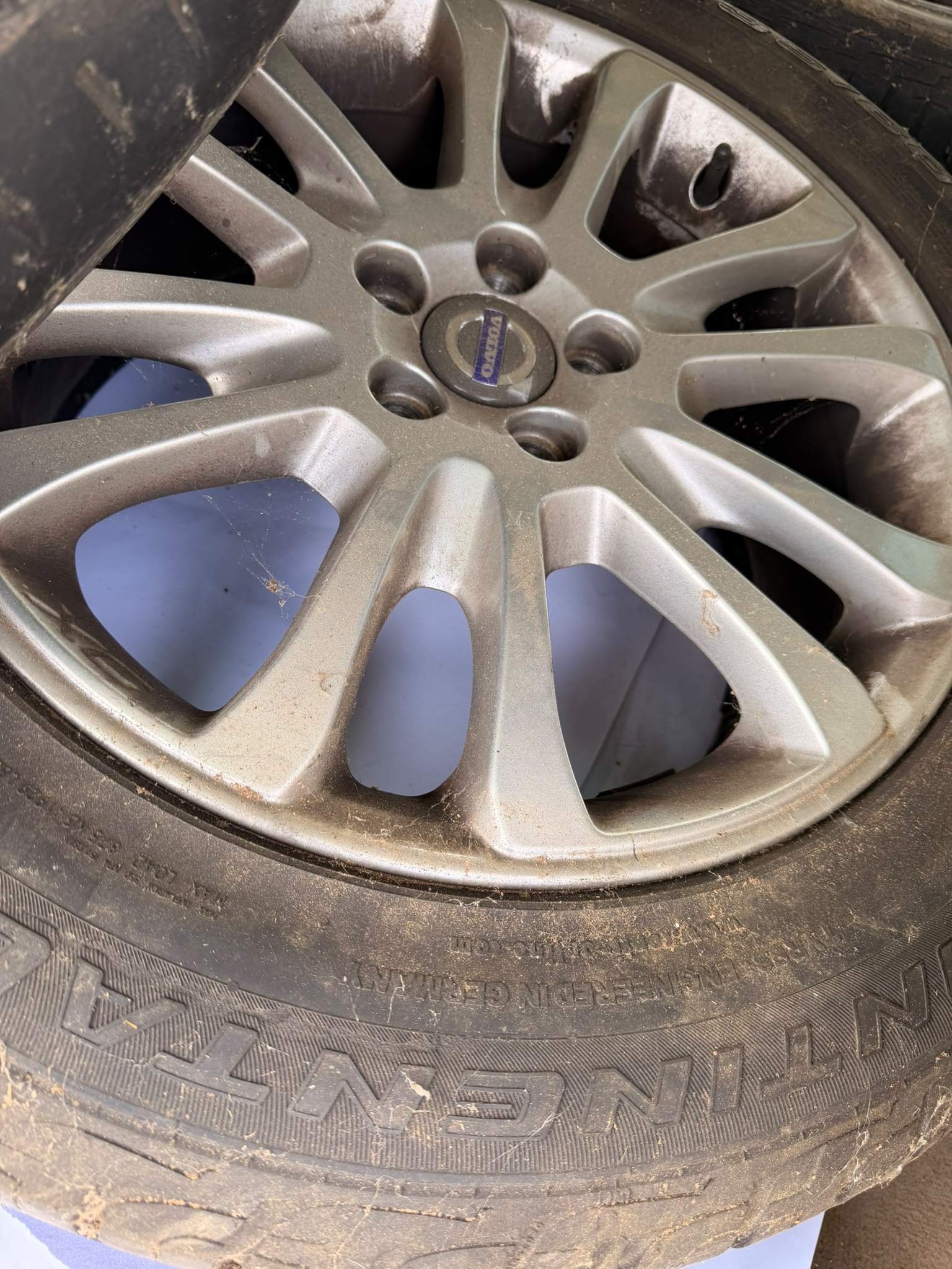 VOLVO XC60 D5 AWD Kinetic Geartronic-image-6