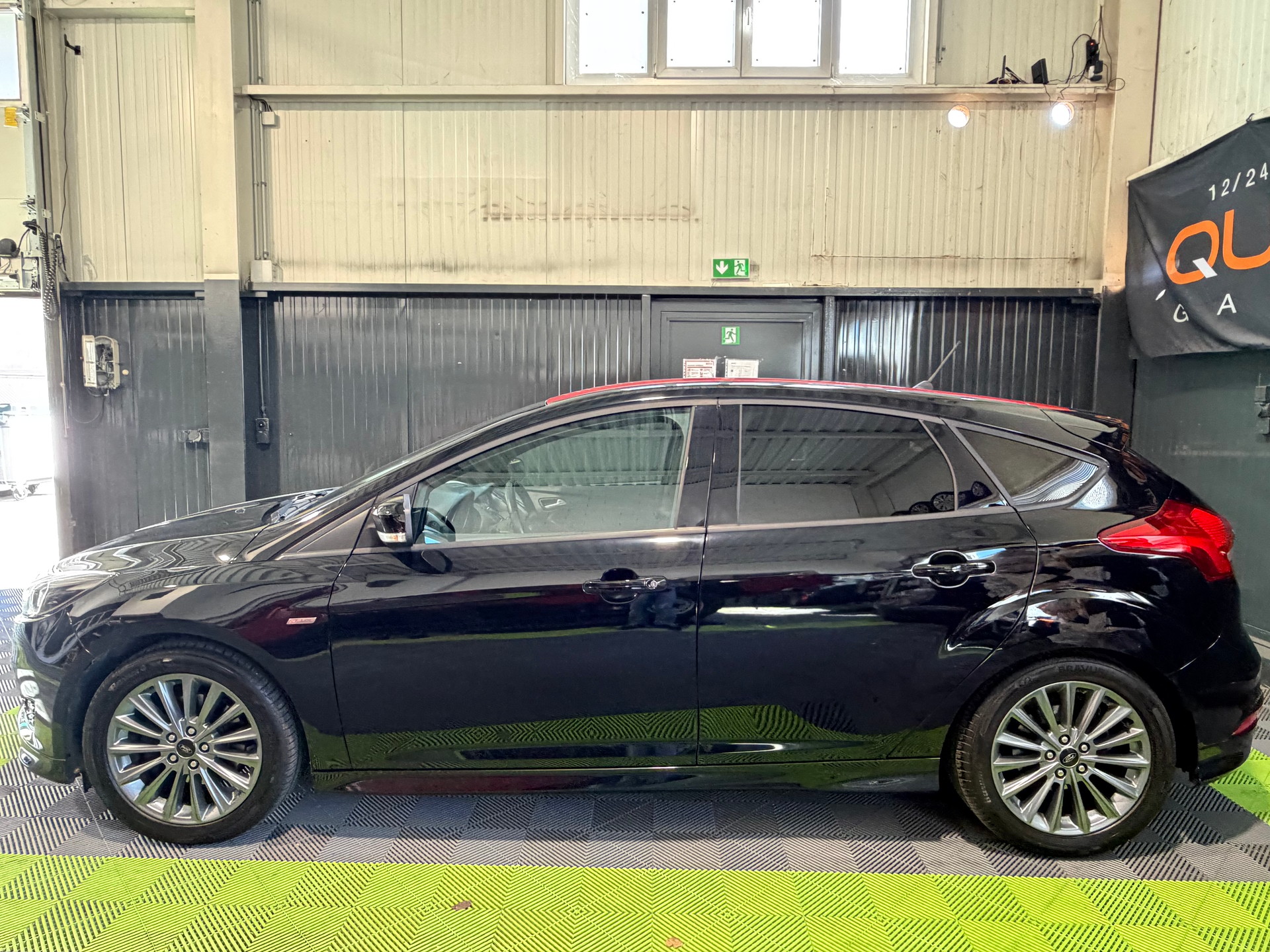 FORD Focus 1.5 SCTi ST Line-image-6