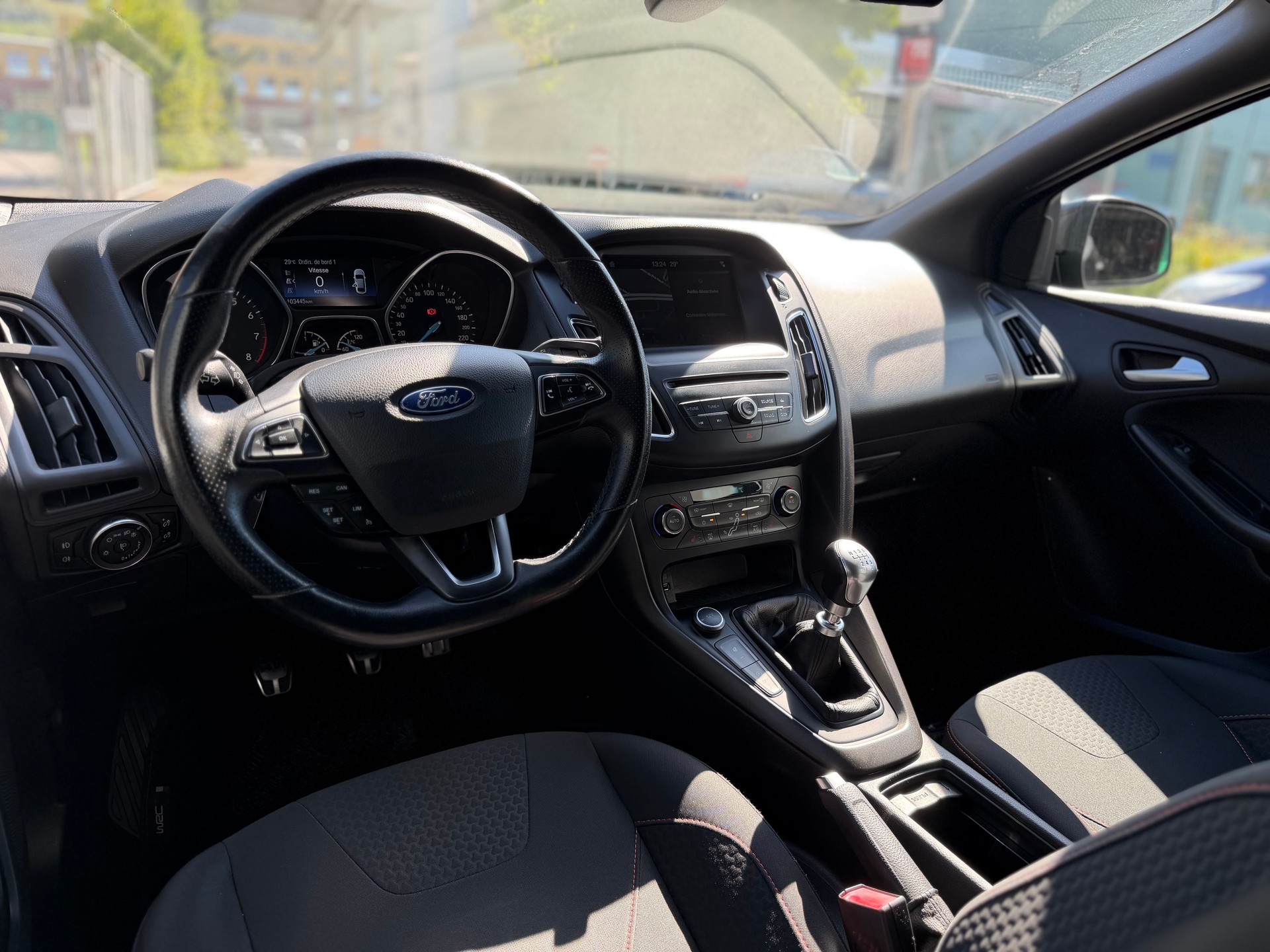 FORD Focus 1.5 SCTi ST Line-image-11