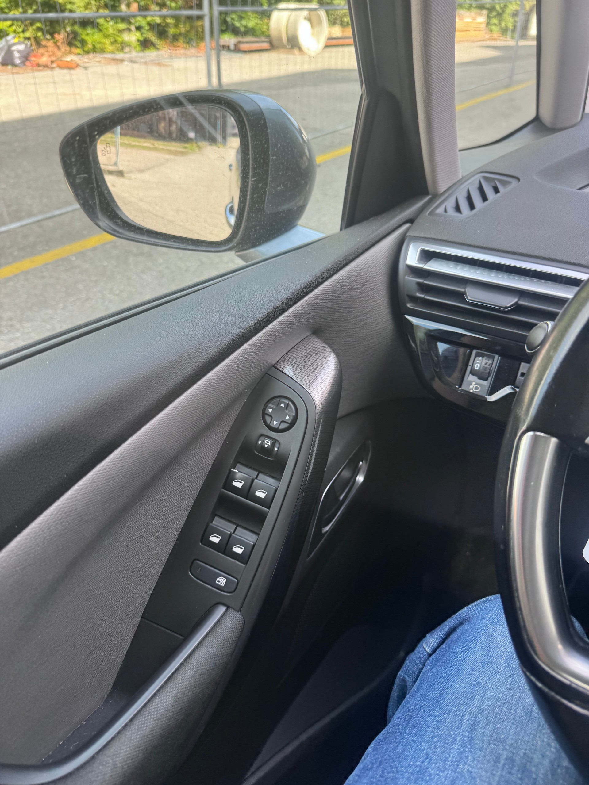 CITROEN Grand C4 Picasso 1.6 BlueHDi Shine EAT6-image-10