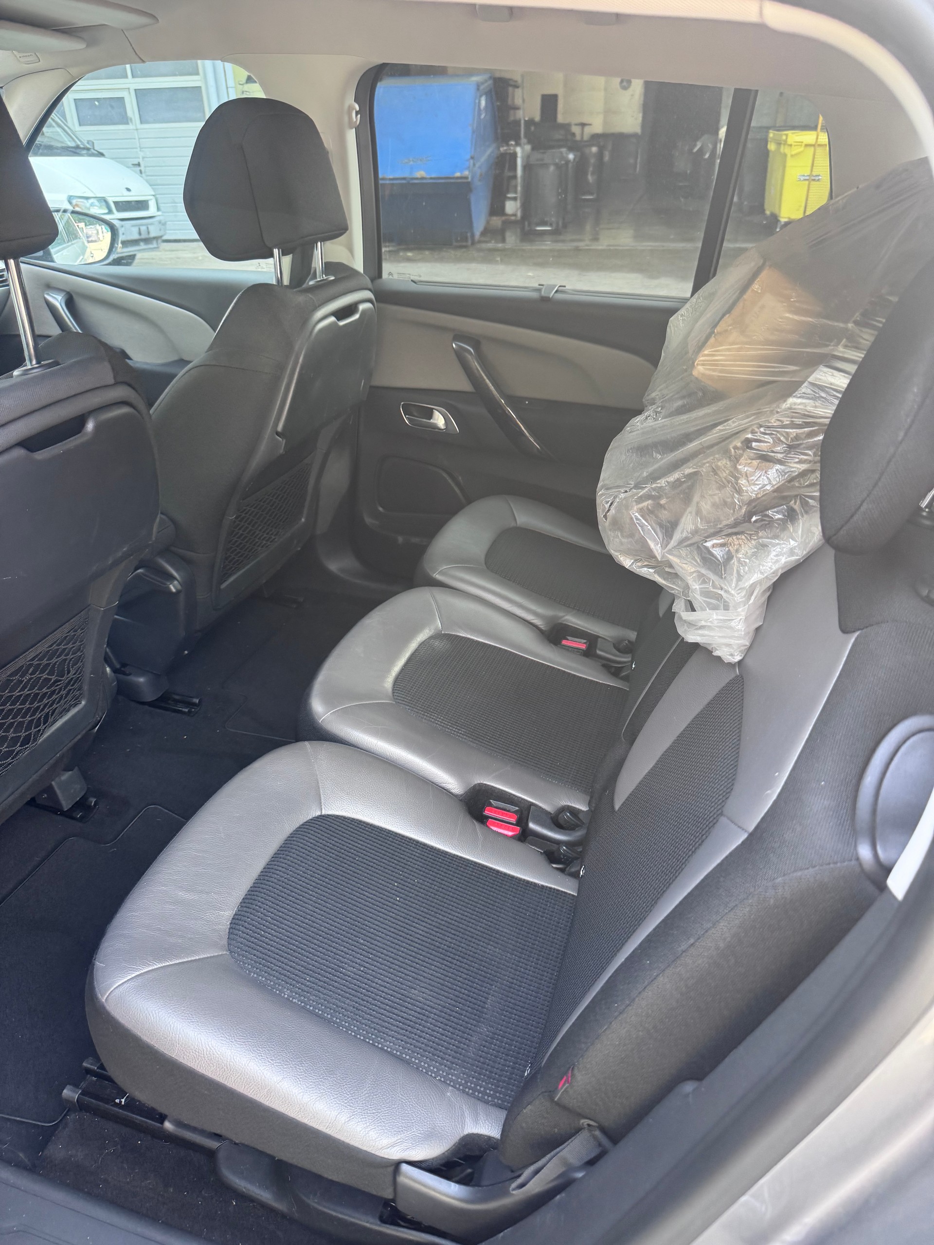 CITROEN Grand C4 Picasso 1.6 BlueHDi Shine EAT6-image-7