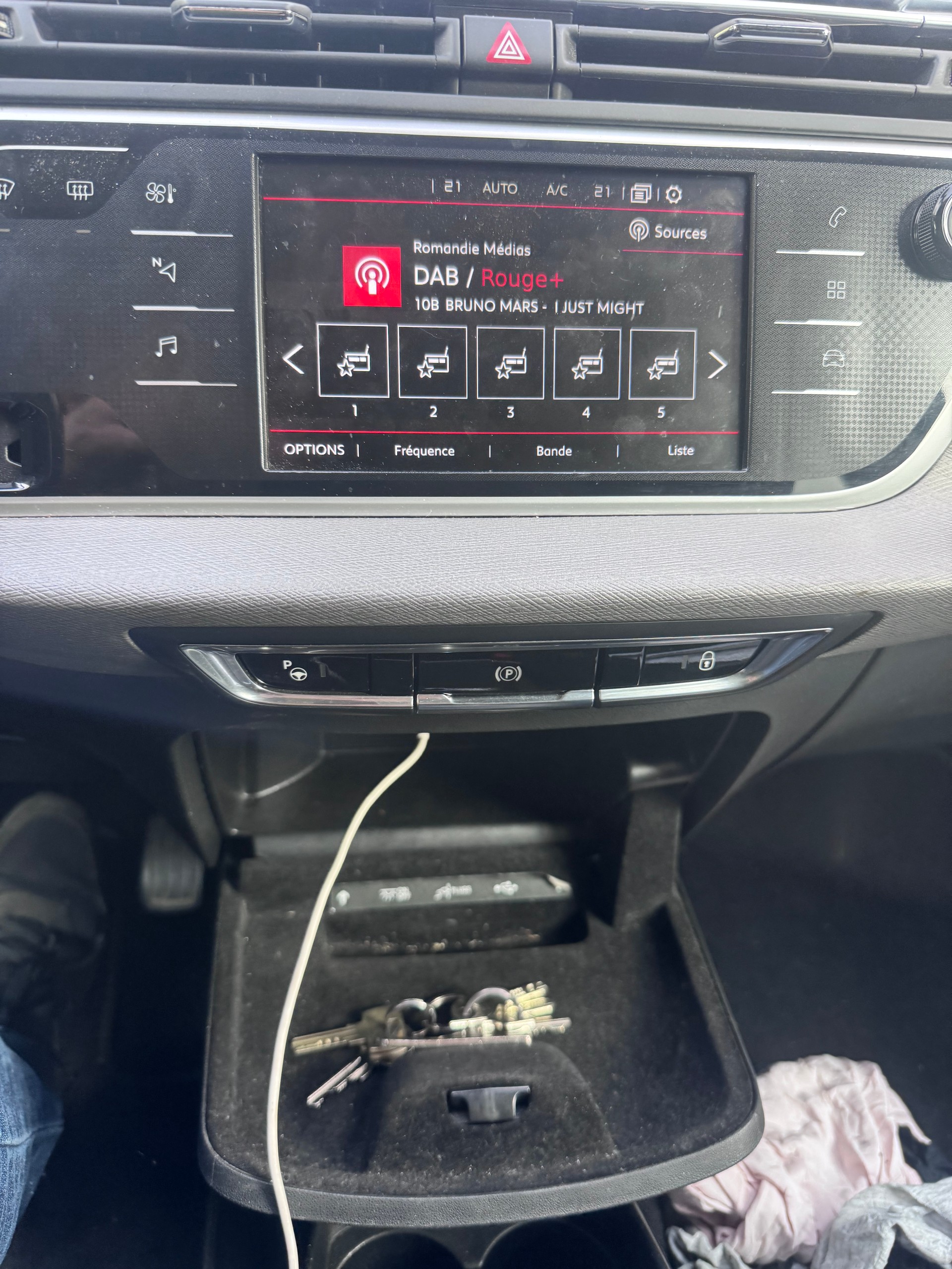 CITROEN Grand C4 Picasso 1.6 BlueHDi Shine EAT6-image-11