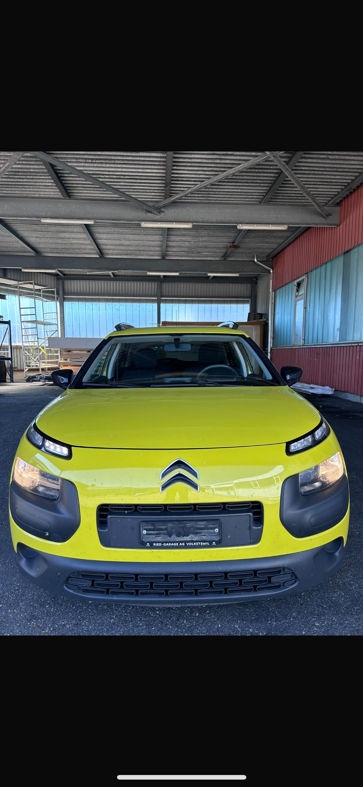 CITROEN C4 Cactus 1.2 e-THP Shine-image-1