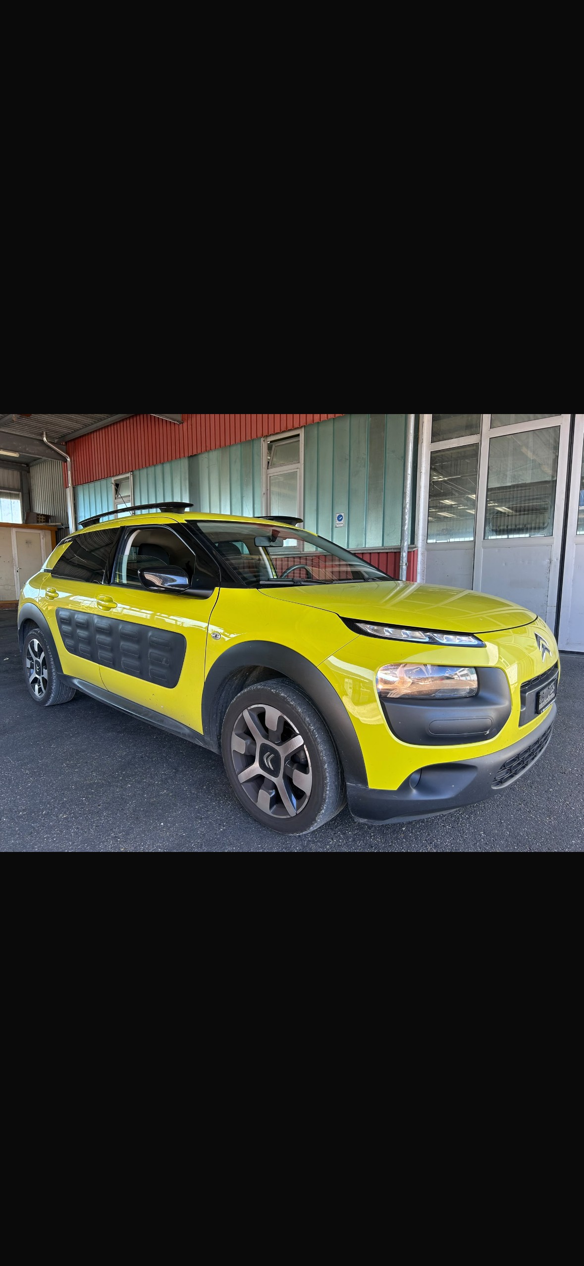 CITROEN C4 Cactus 1.2 e-THP Shine-image-2