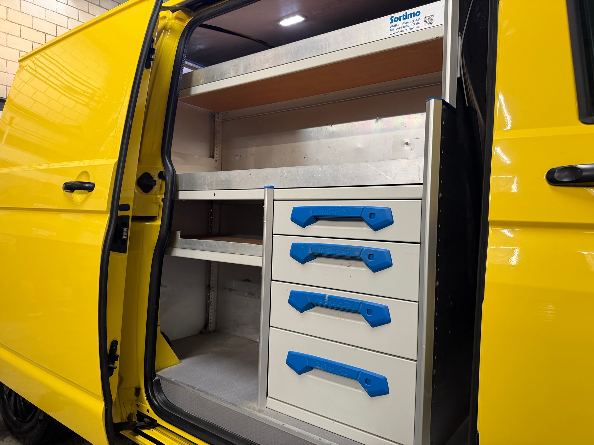 VW T6 2.0 TDI Lang Version-image-11