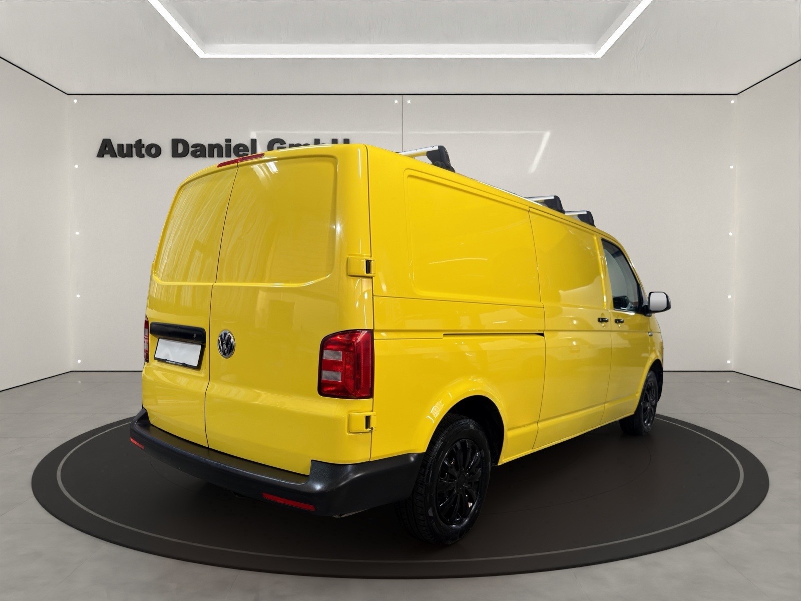 VW T6 2.0 TDI Lang Version-image-5