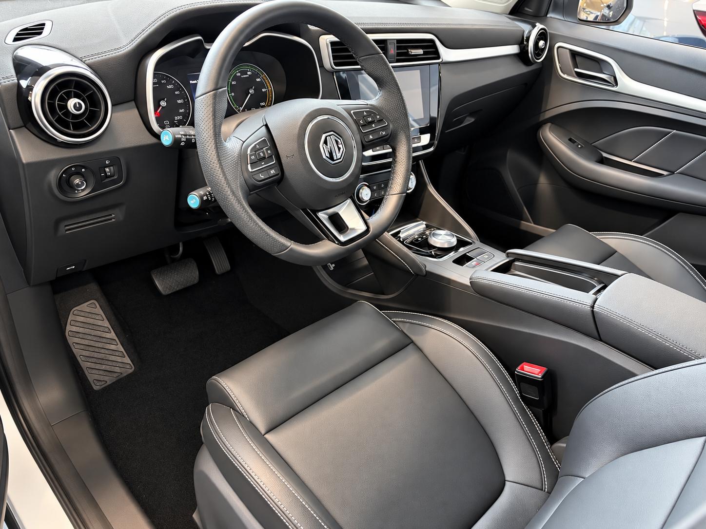 MG MG ZS EV-image-14