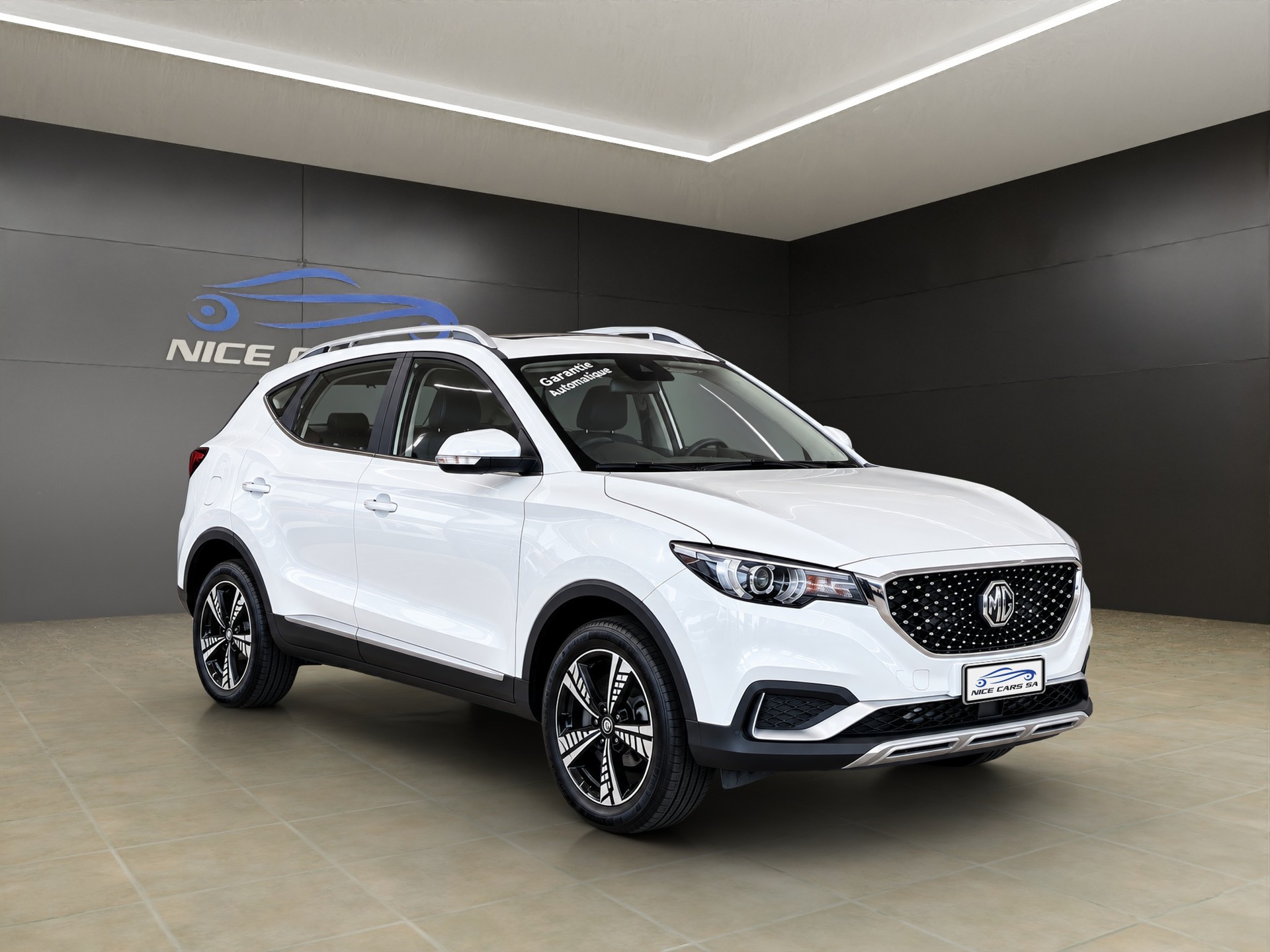 MG MG ZS EV-showroom-element-1