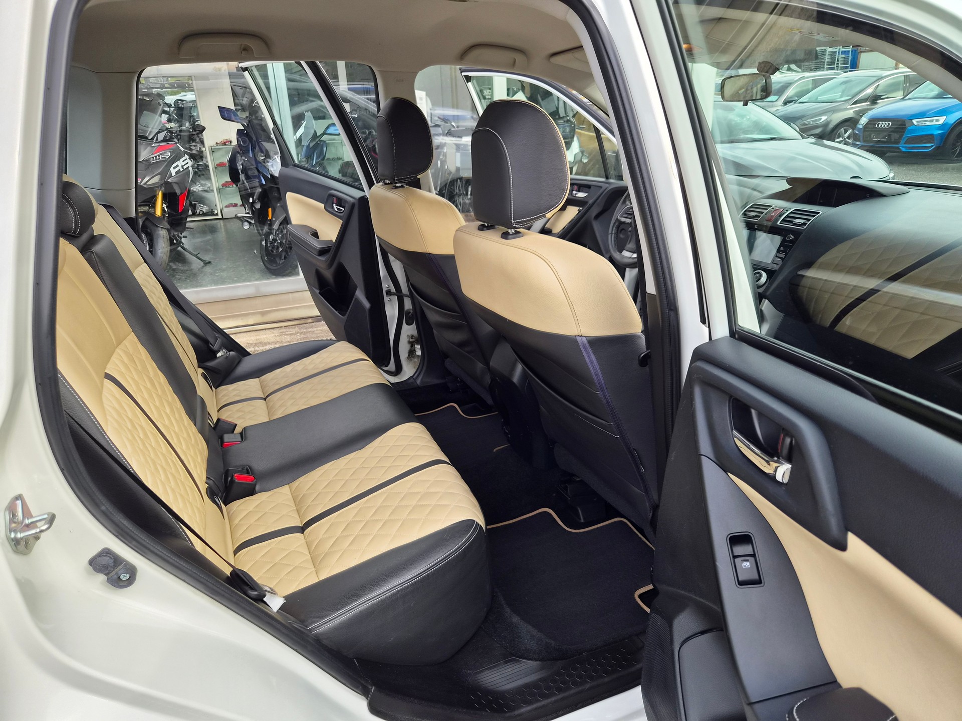 SUBARU Forester 2.0D Swiss Lineatronic-image-10