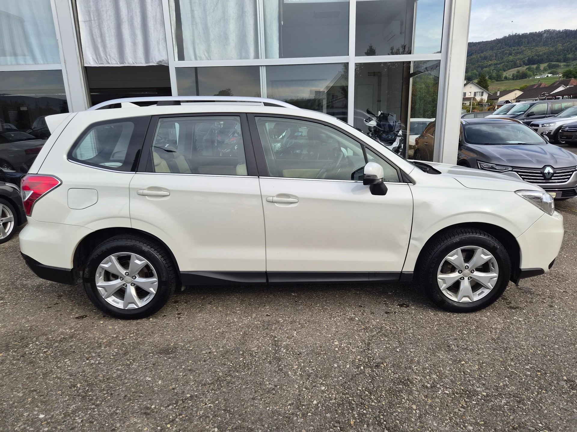 SUBARU Forester 2.0D Swiss Lineatronic-image-6