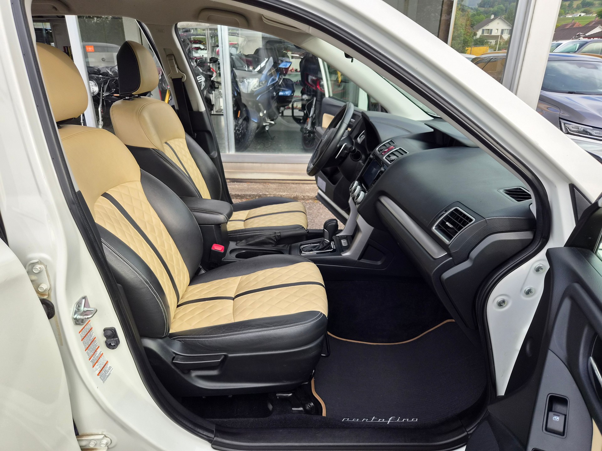SUBARU Forester 2.0D Swiss Lineatronic-image-9