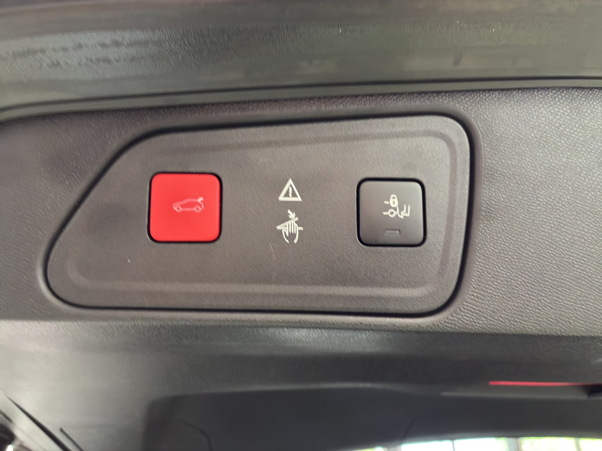 PEUGEOT 3008 1.6 BlueHDi GT Line EAT-image-14