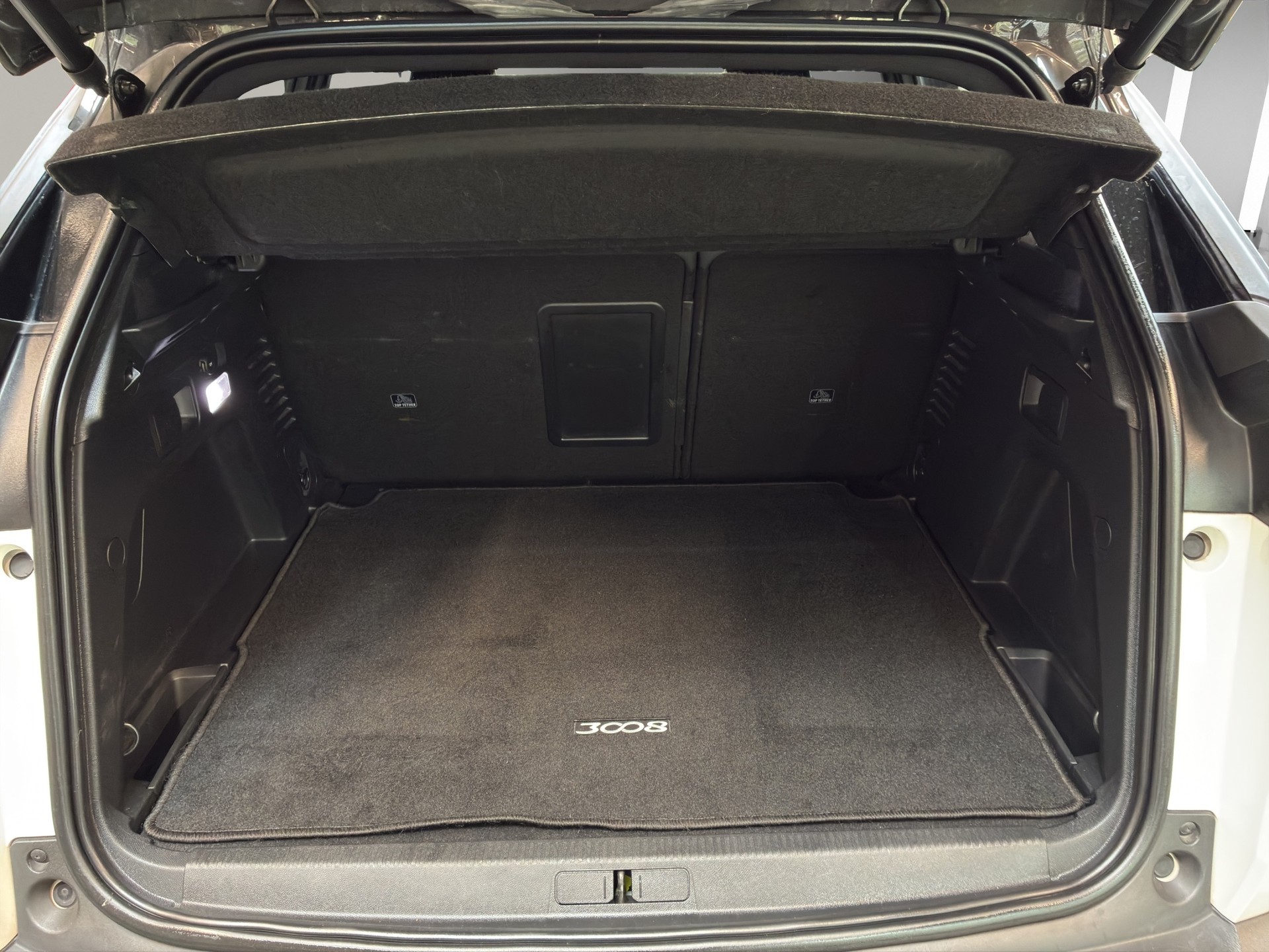 PEUGEOT 3008 1.6 BlueHDi GT Line EAT-image-13