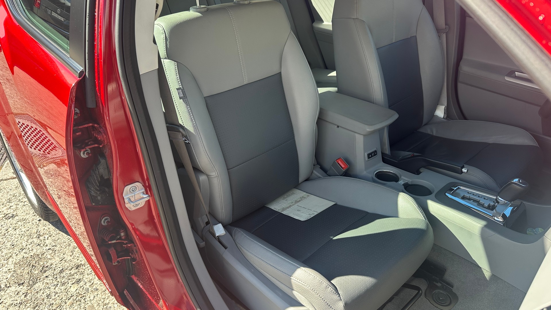 DODGE Avenger 2.7 V6 SXT Automatic-image-8