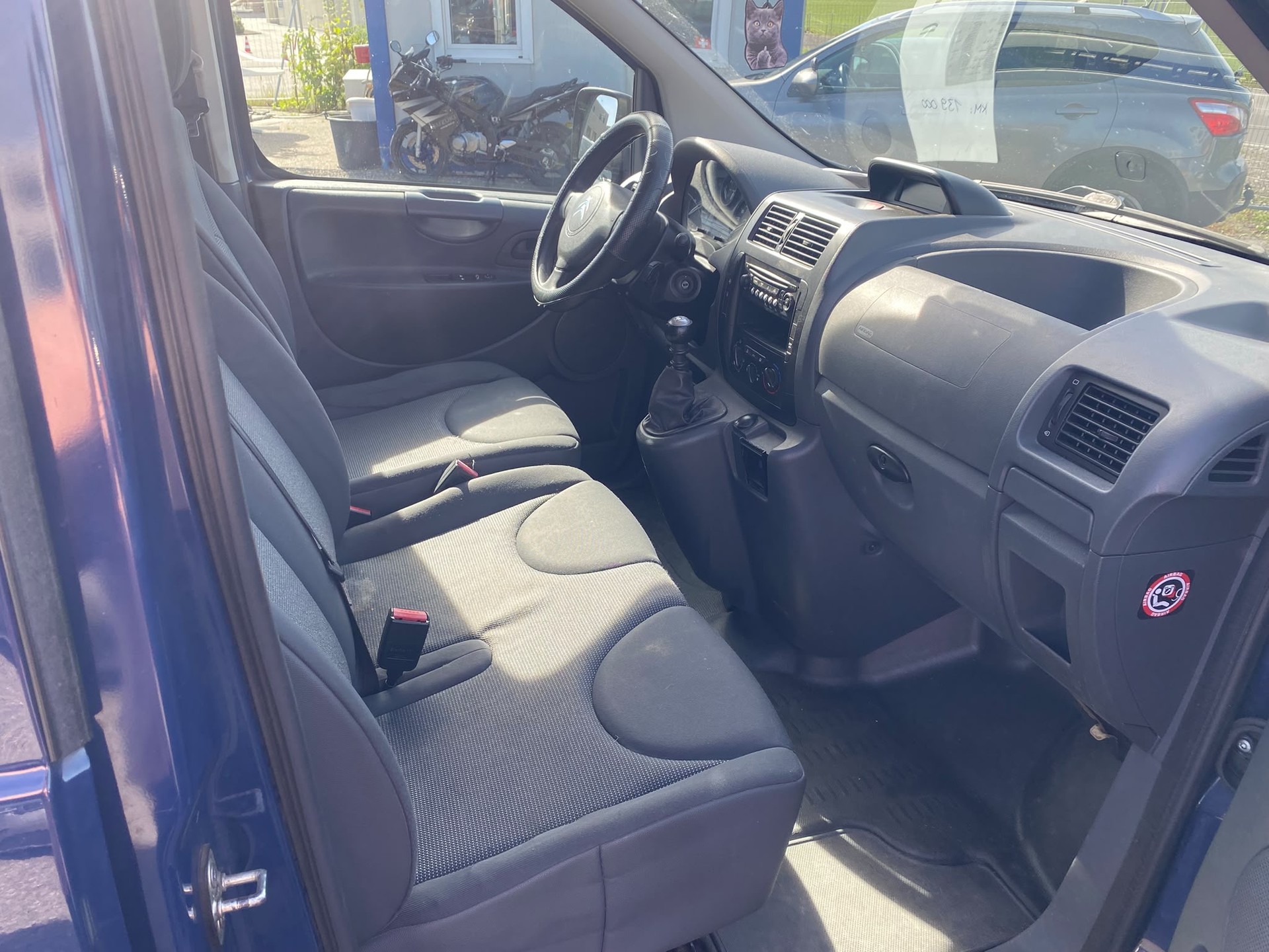 CITROEN Jumpy 2.0 HDi L2H1 Exclusive-image-9