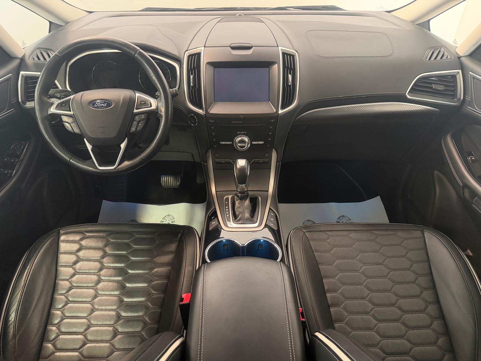 FORD S-Max 2.0 TDCi Vignale AWD PowerShift-image-15